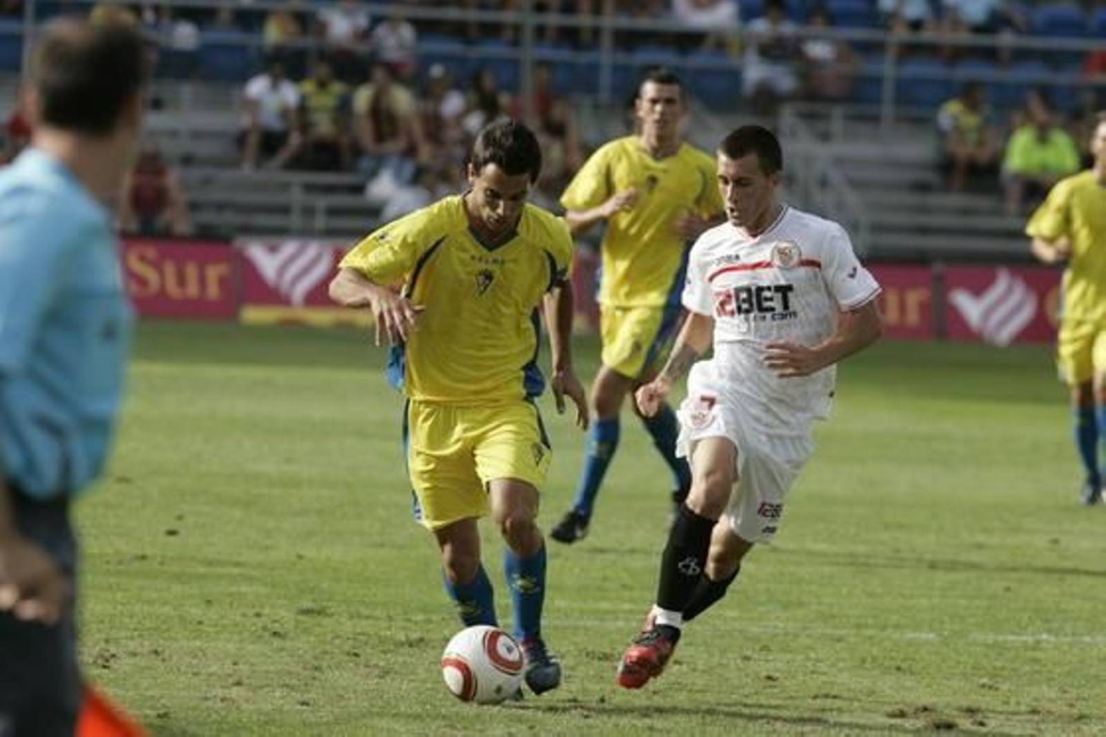 El Sevilla consiguió imponerse por tres goles a dos y cierra así la época de pruebas antes de enfrentarse al Barça.

Foto: Jesús Marín