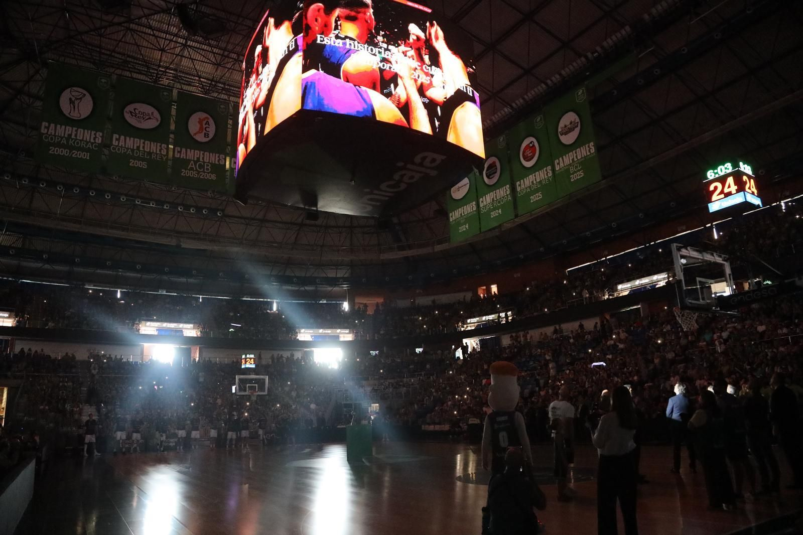 La fiesta por la Copa Intercontinental en el Carpena