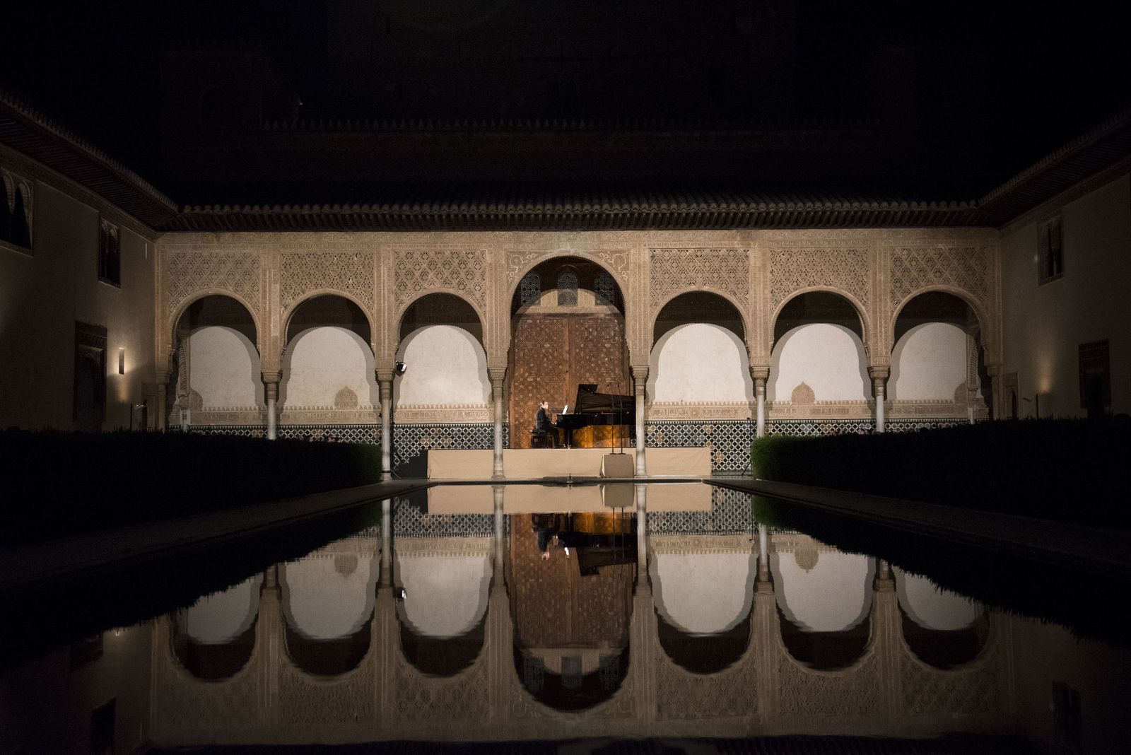 El recital se centró en reinterpretar obras del francés Debussy.