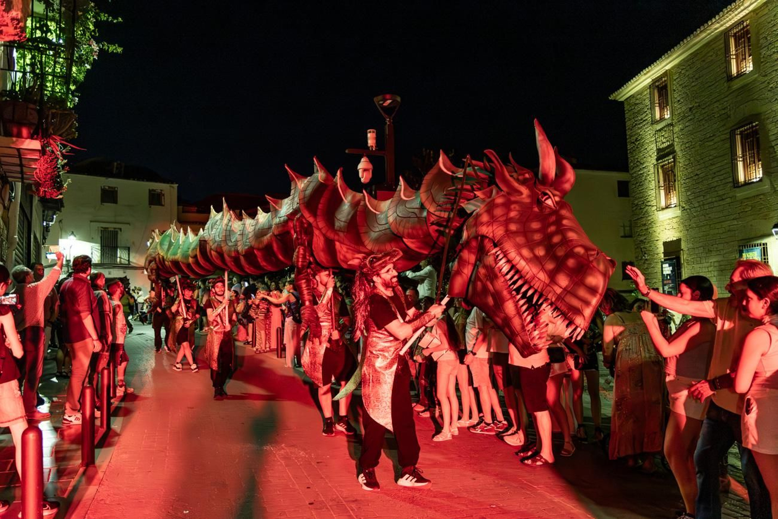 Exhibición de Bailes Medievales y Pasacalles del Lagarto de la Magdalena