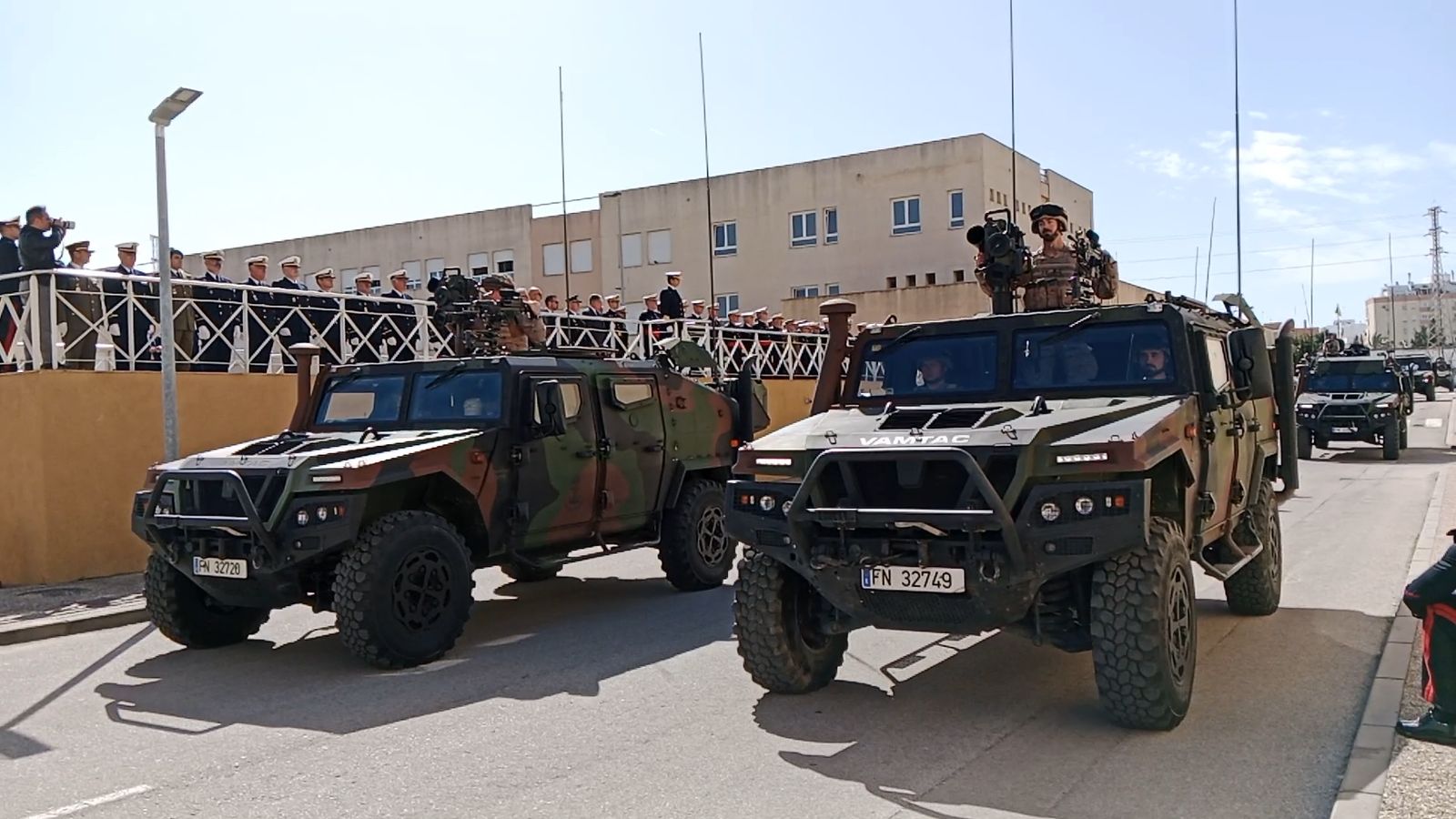 Así ha sido el desfile por el 489 aniversario de la Infantería de Marina en San Fernando