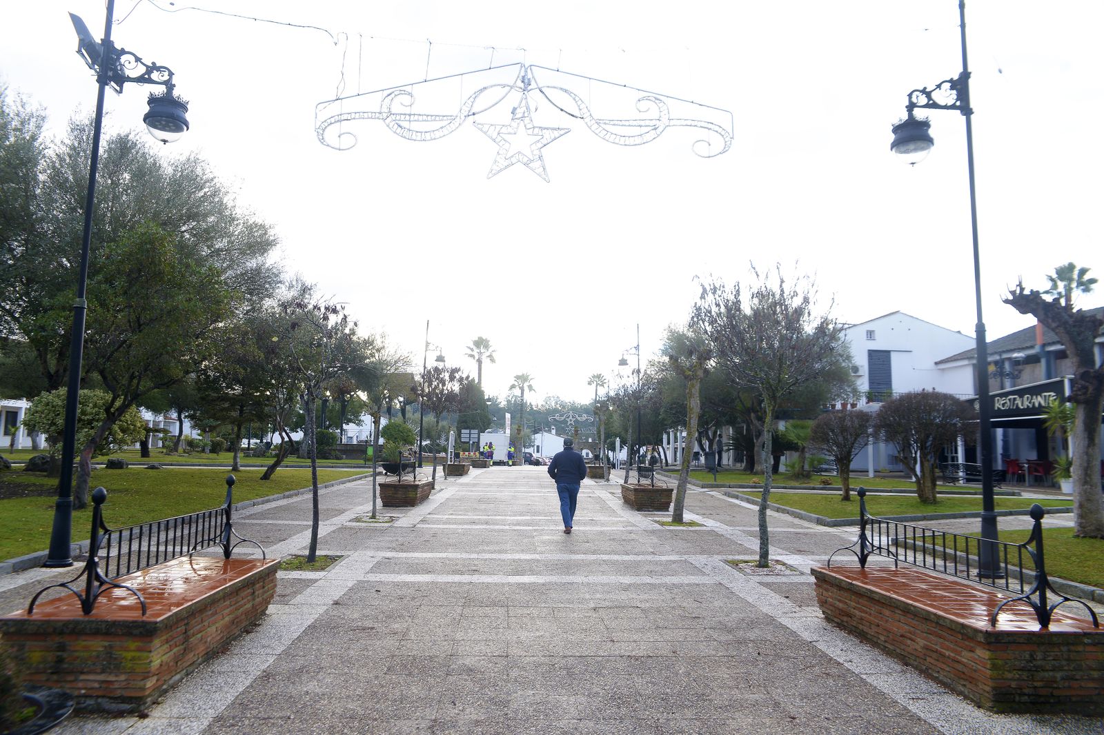 Primer día de colegio y  de alerta de grado 4 en Castellar