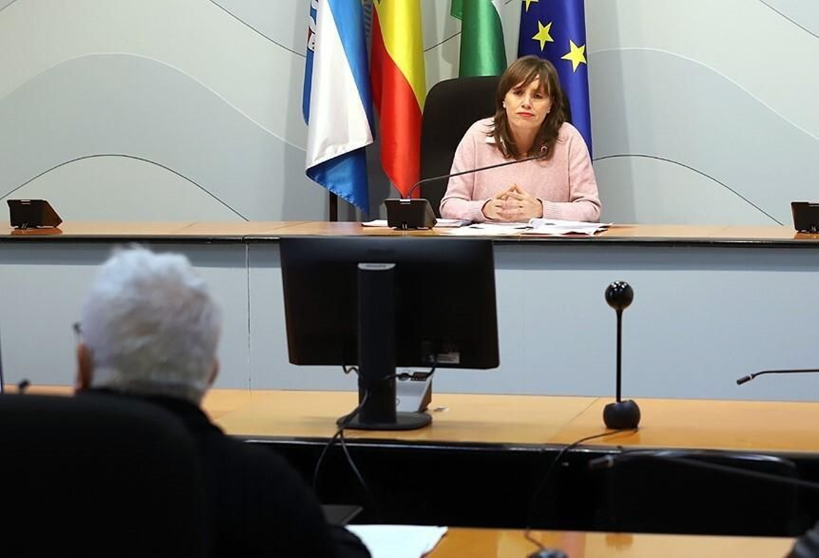 Un instante de la comparecencia de Laura Álvarez en el Ayuntamiento.