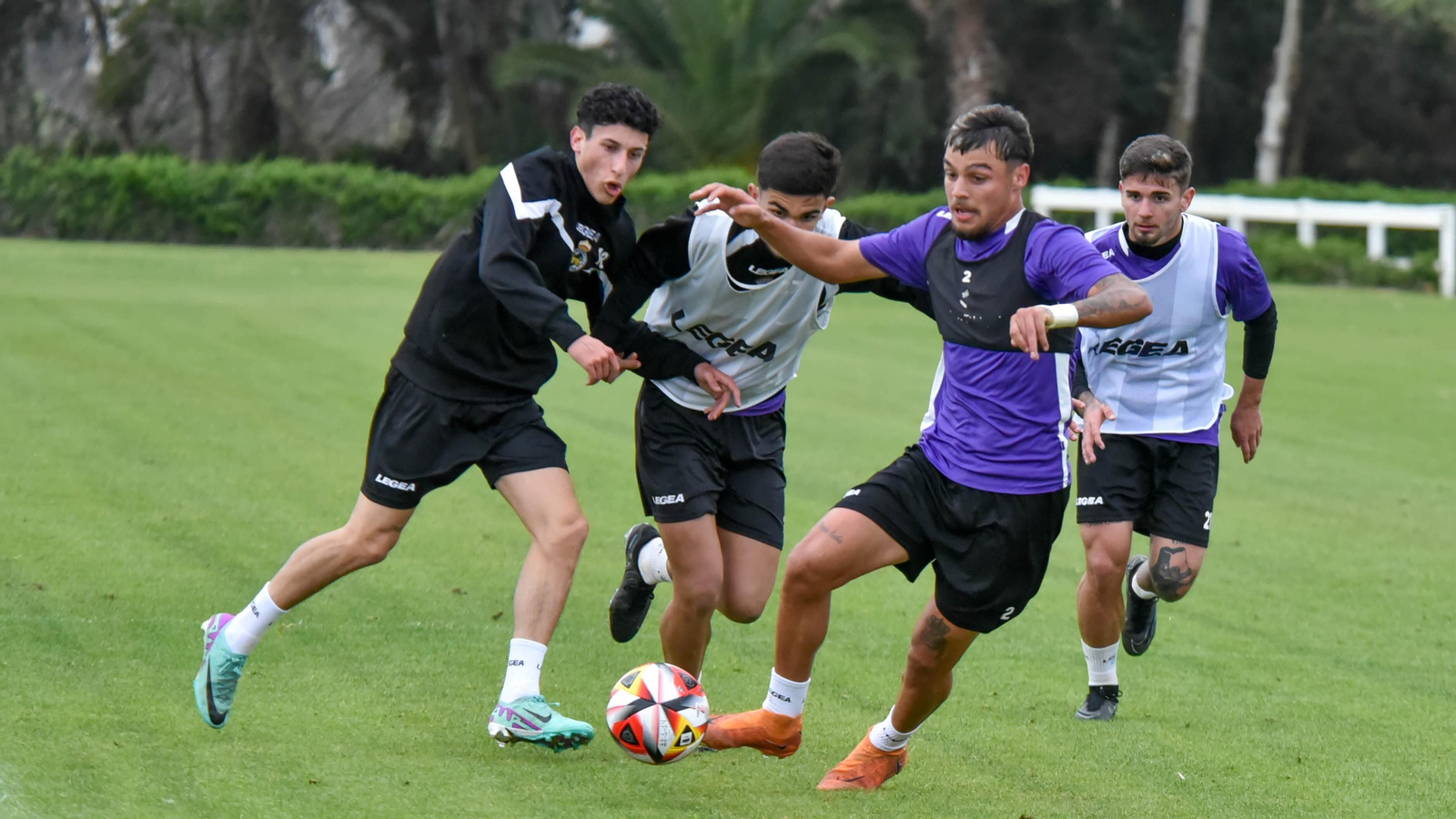 Fotos del entrenamiento de la Balona en Sotogrande antes del partido con el Manchego