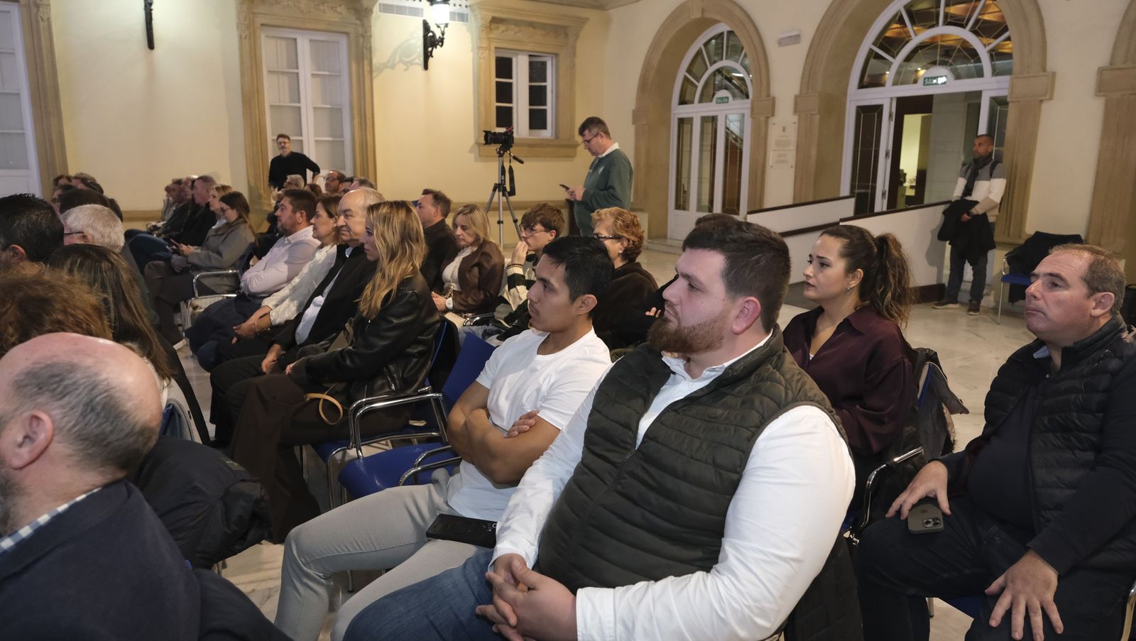 La marca gourmet 'Sabores Almería' presenta su calendario 2026 a los empresarios de Almería