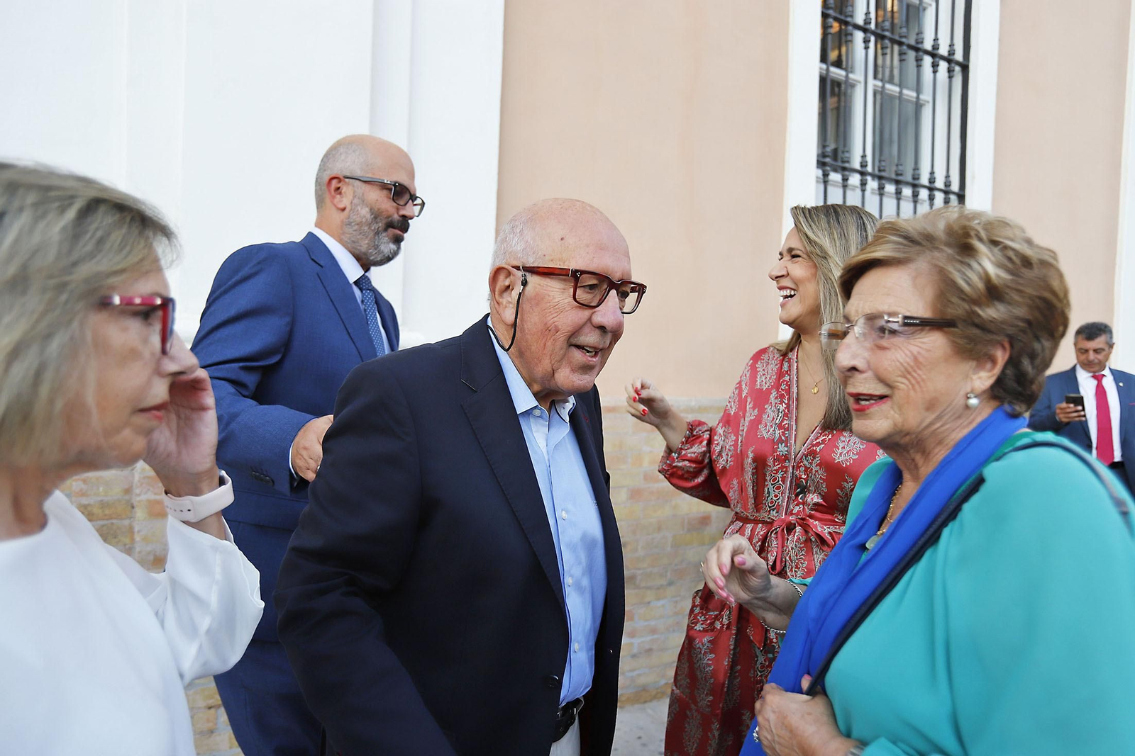 Imágenes de la recepción a los invitados a la gala de los Onubenses del Año