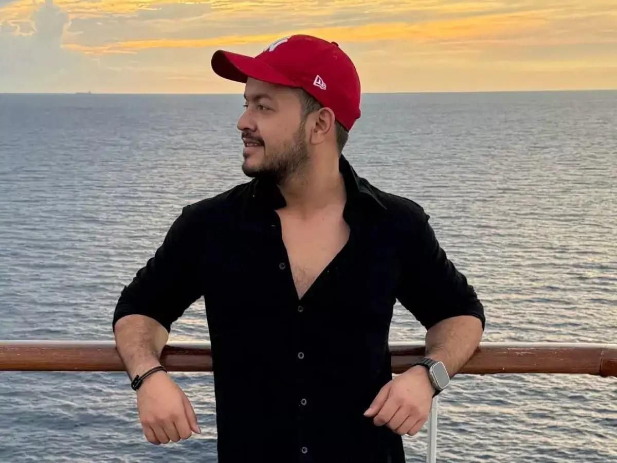 Muere en la calle un millonario creador de contenidos, Anunay Sood