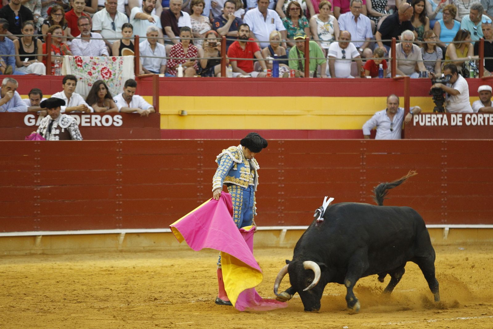 Fotogalería corrida toros Feria Santa Ana-Roquetas de Mar-El Juli-Perera-Aguado