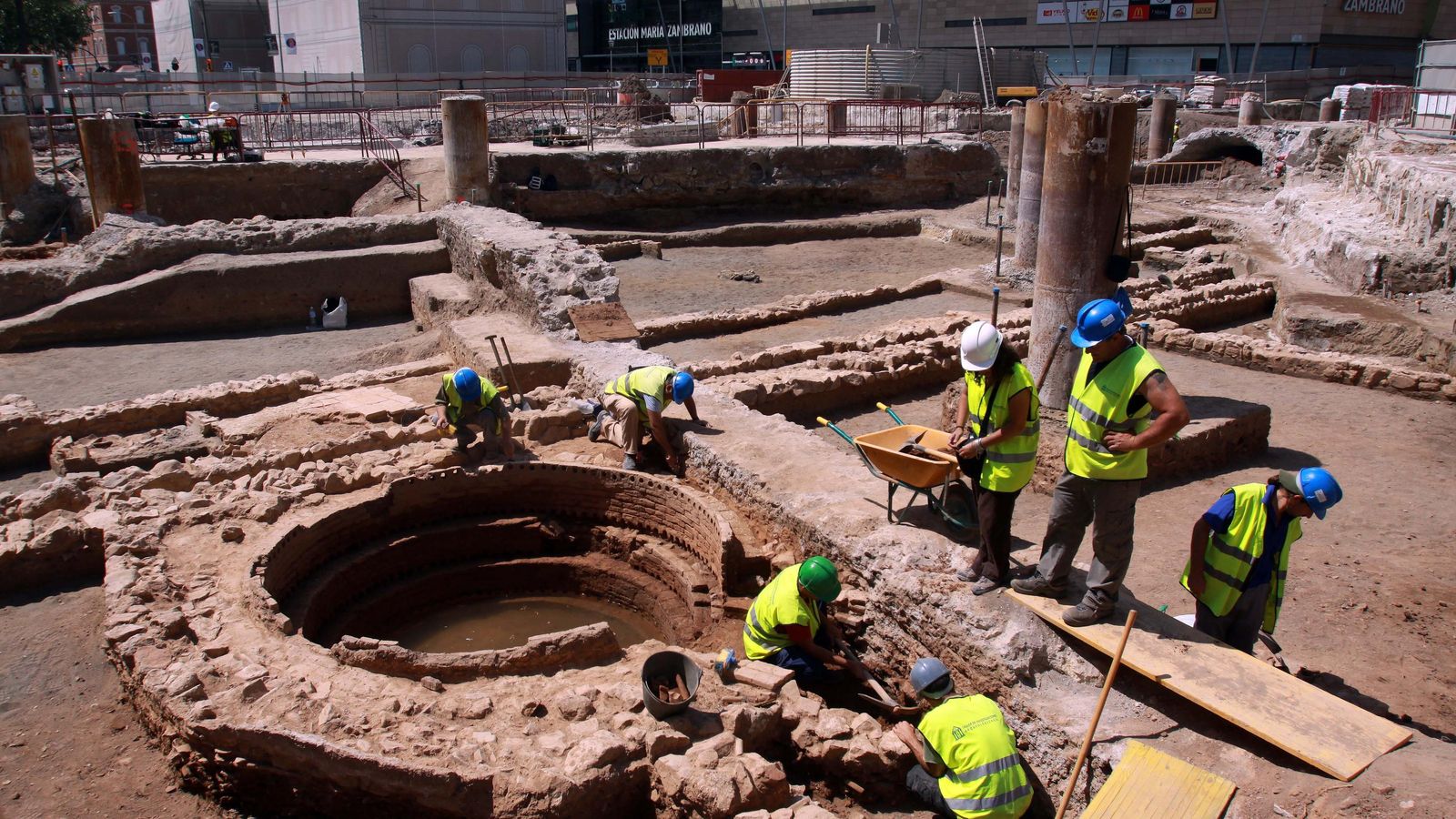 Restos encontrados en la zona de la Explanada de la Estación.