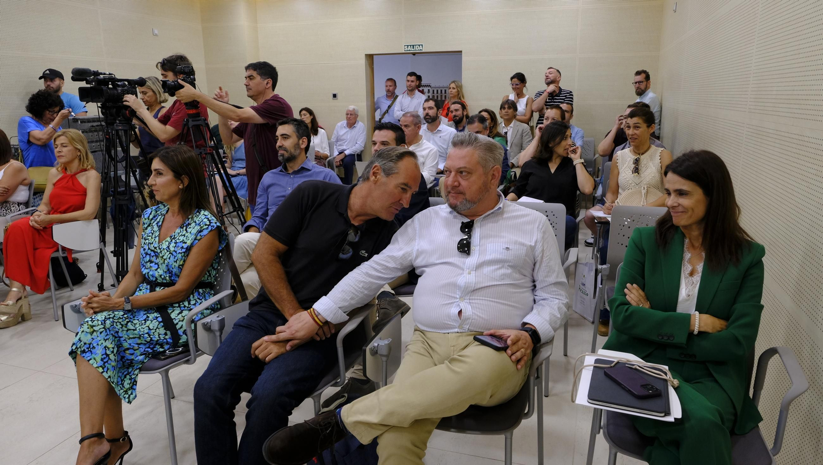 Presentada la peatonalización del Paseo de Almería, en imágenes