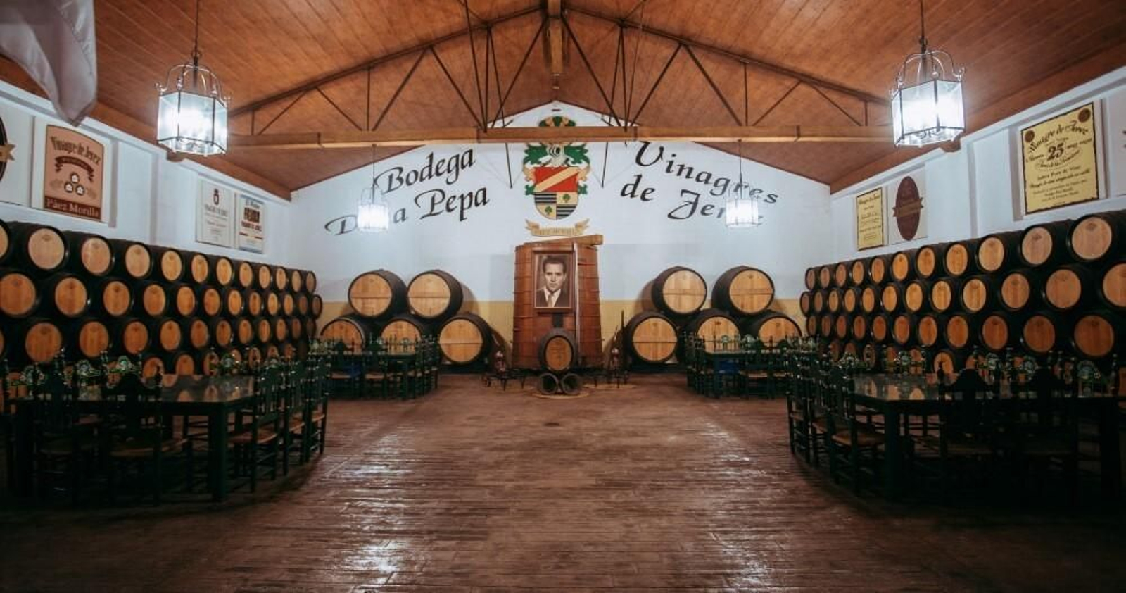 Bodega de crianza de Vinagre de Jerez de Páez Morilla.