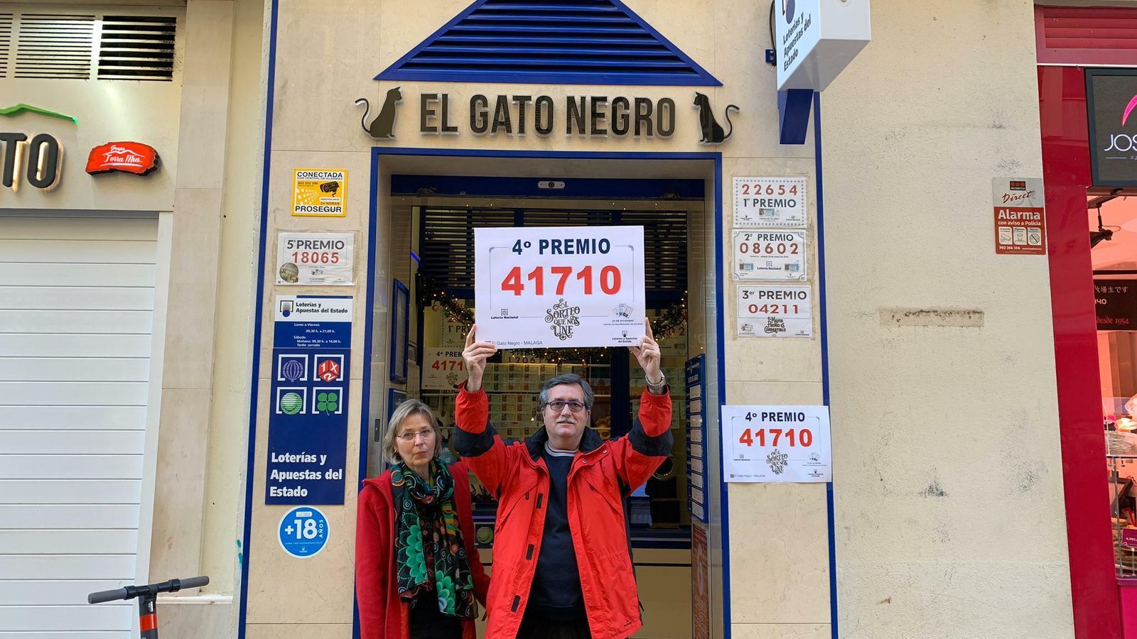El Gato Negro ha repartido 200.000 euros de uno de los cuartos premios.