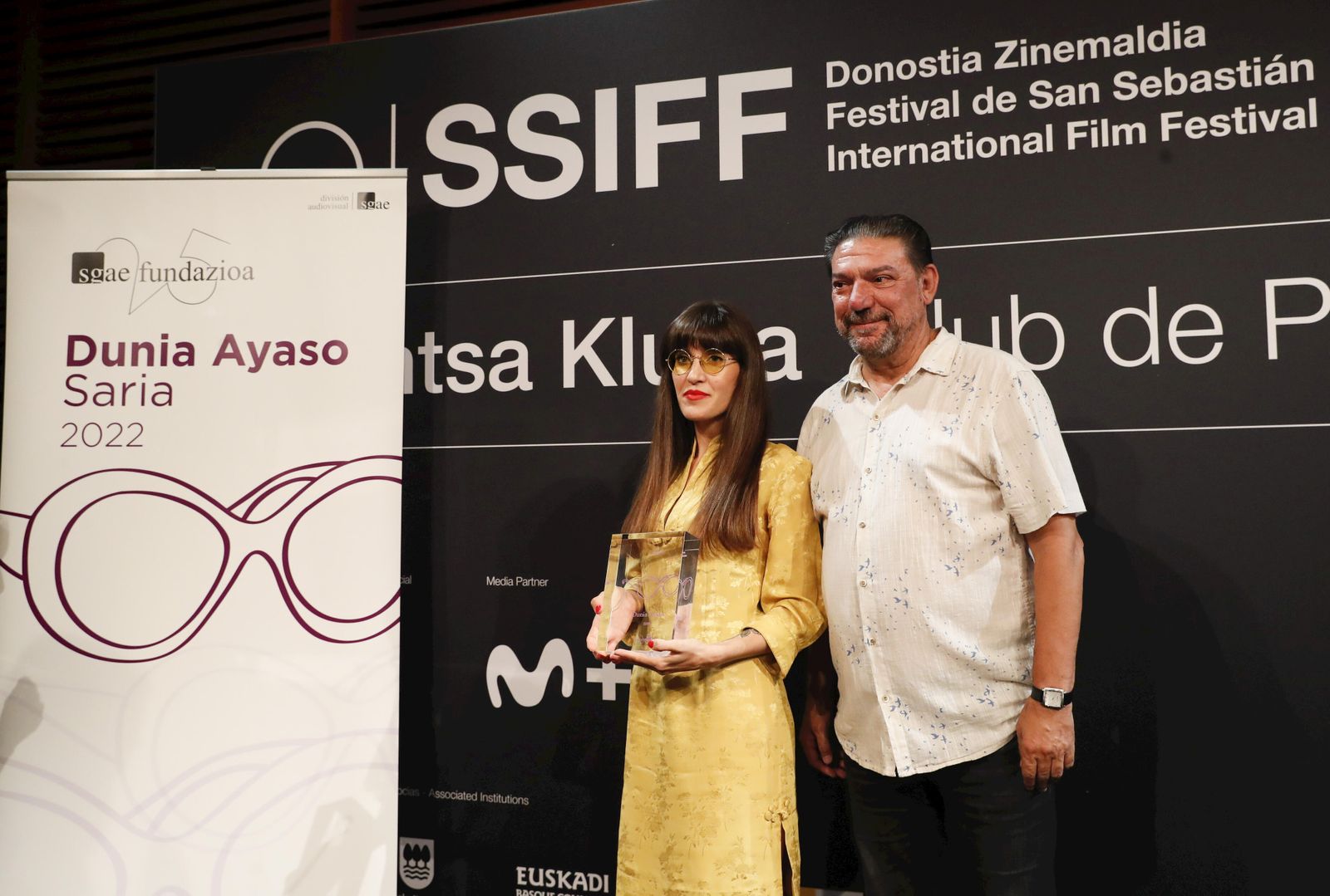 La granadina Rocío Mesa gana el VI Premio Dunia Ayaso con 'Secaderos'