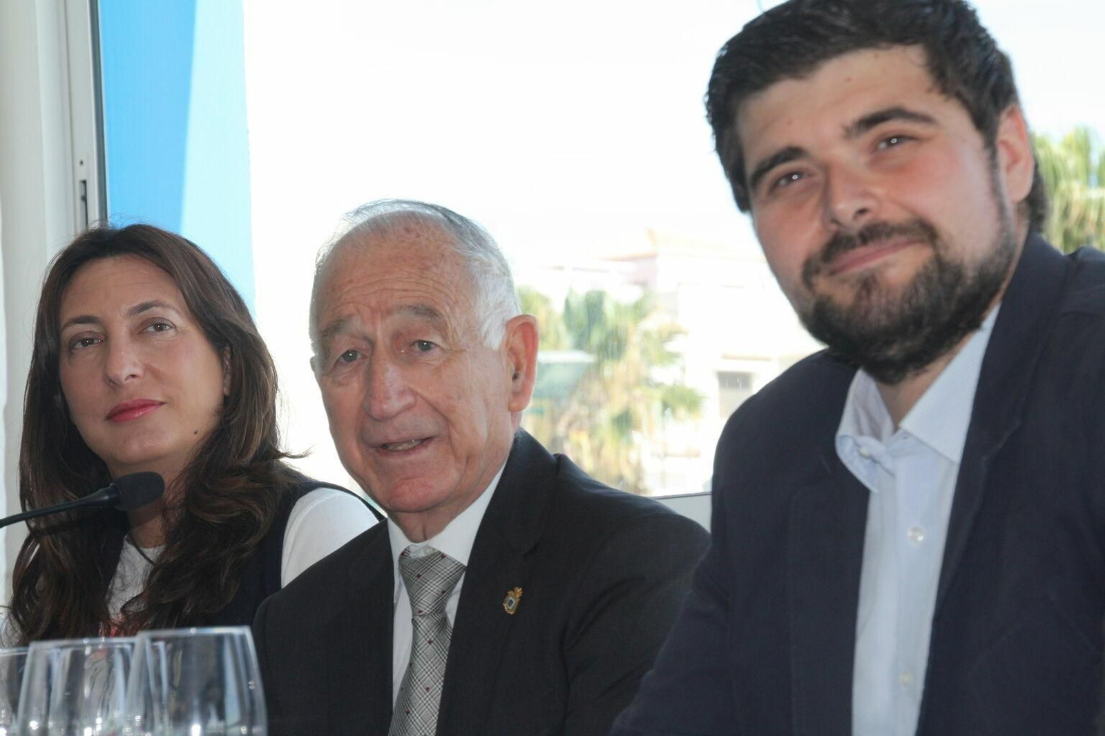 Loles López, junto a Gabriel Amat y Francisco Gutiérrez en una imagen de archivo