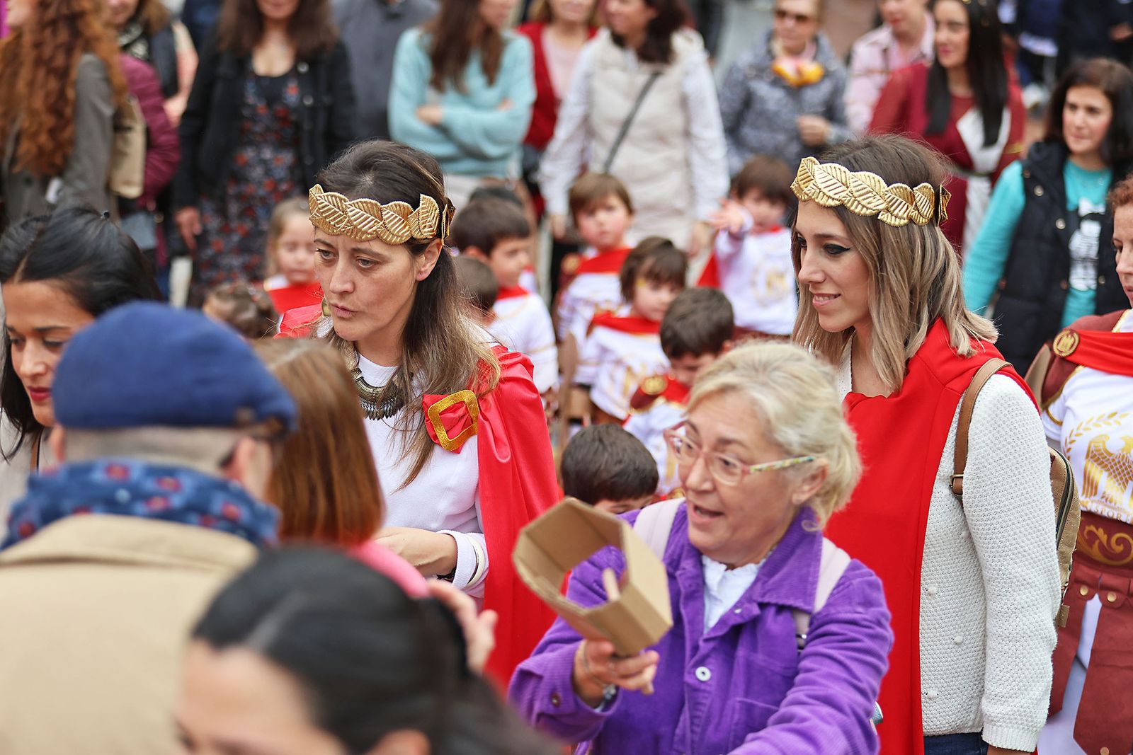 Imágenes del desfile “Un paseo por la historia”  de los niños del colegio Funcadia de Huelva