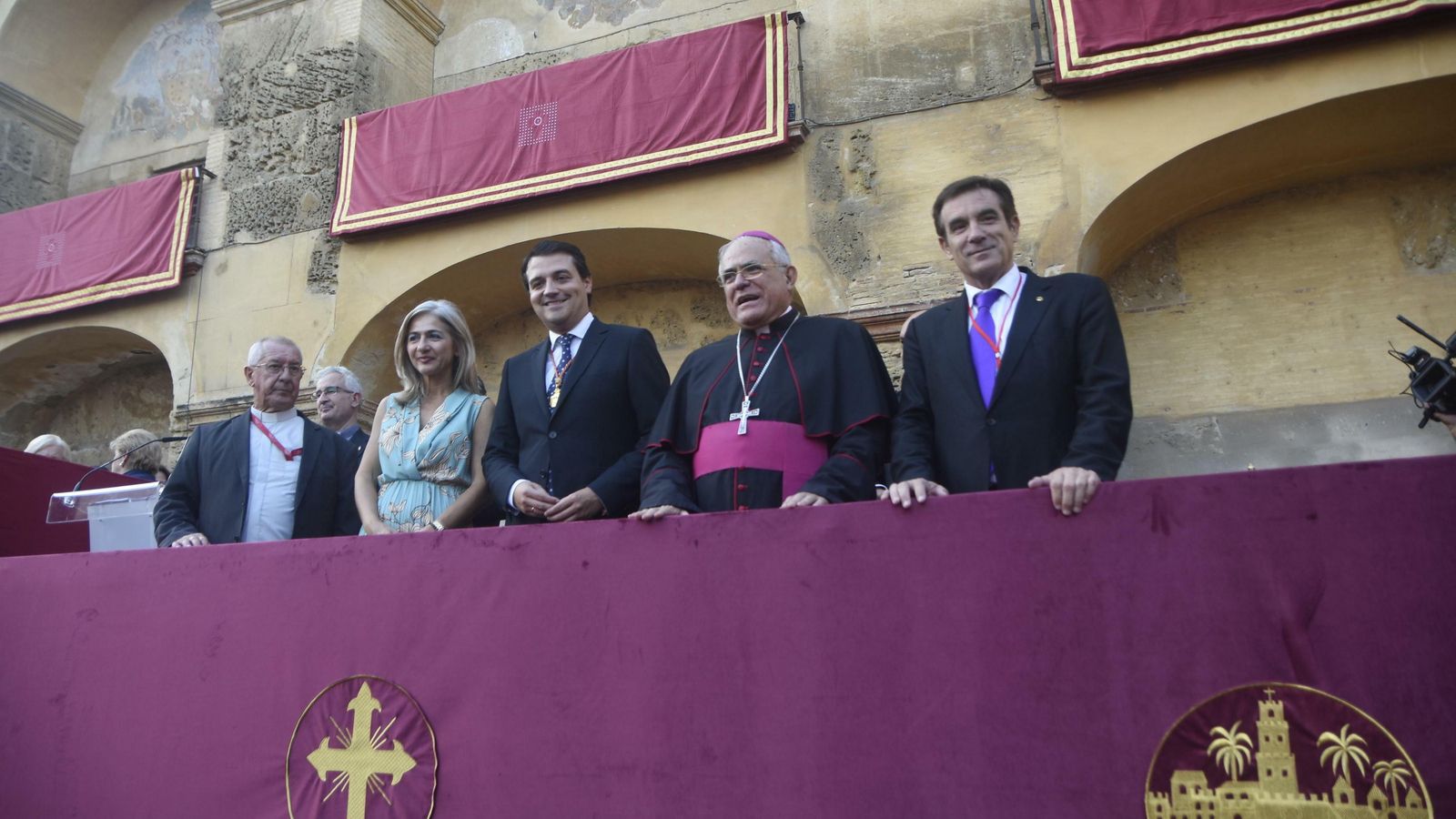Palco de autoridades.