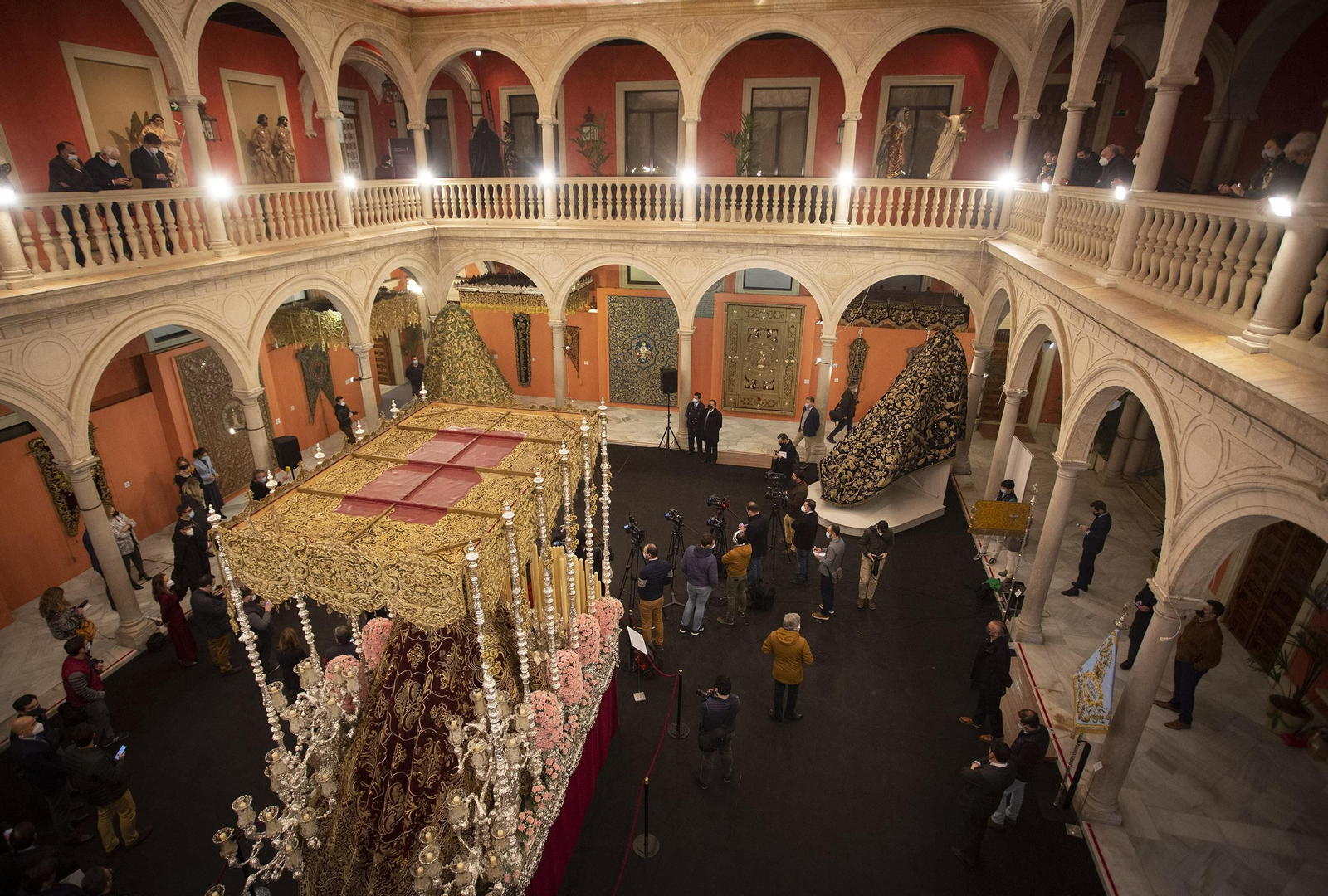 La muestra 'In nomine Dei', en imágenes