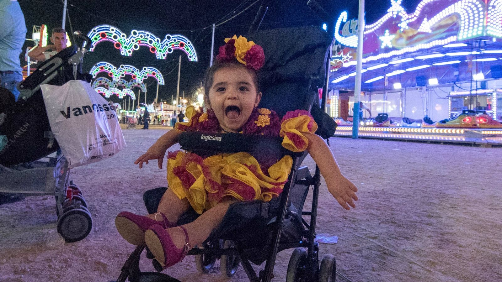 Viernes de Feria de la Línea en imagenes