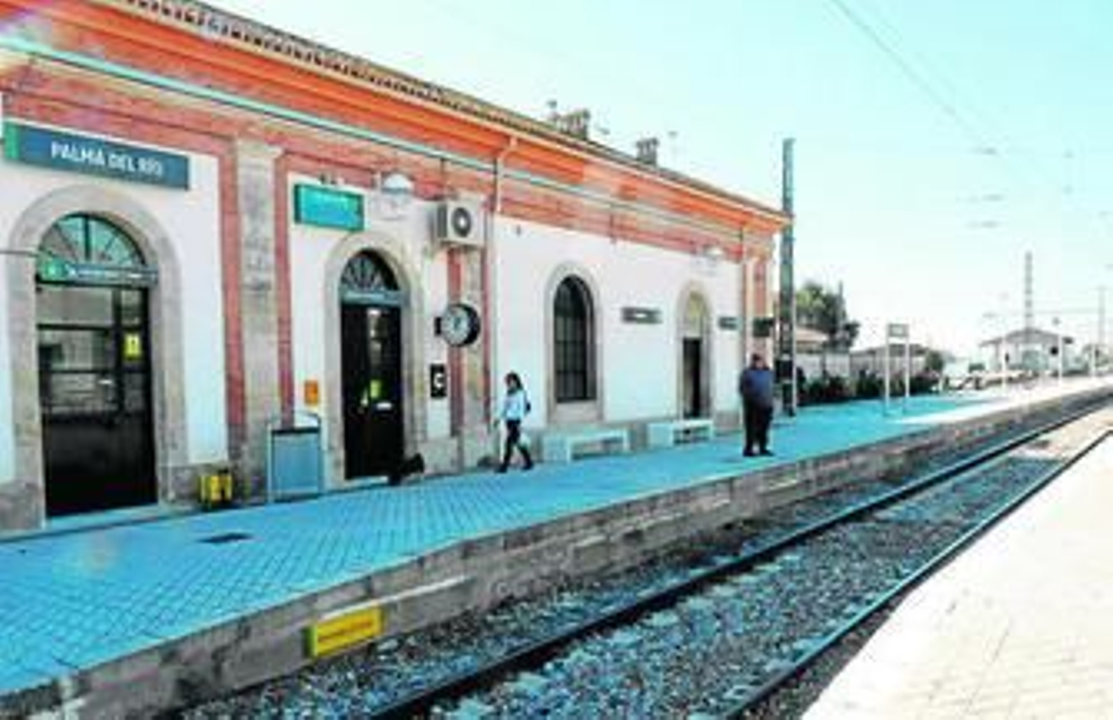 Uno de los andenes de la estación de ferrocarril de la ciudad de Palma del Río.