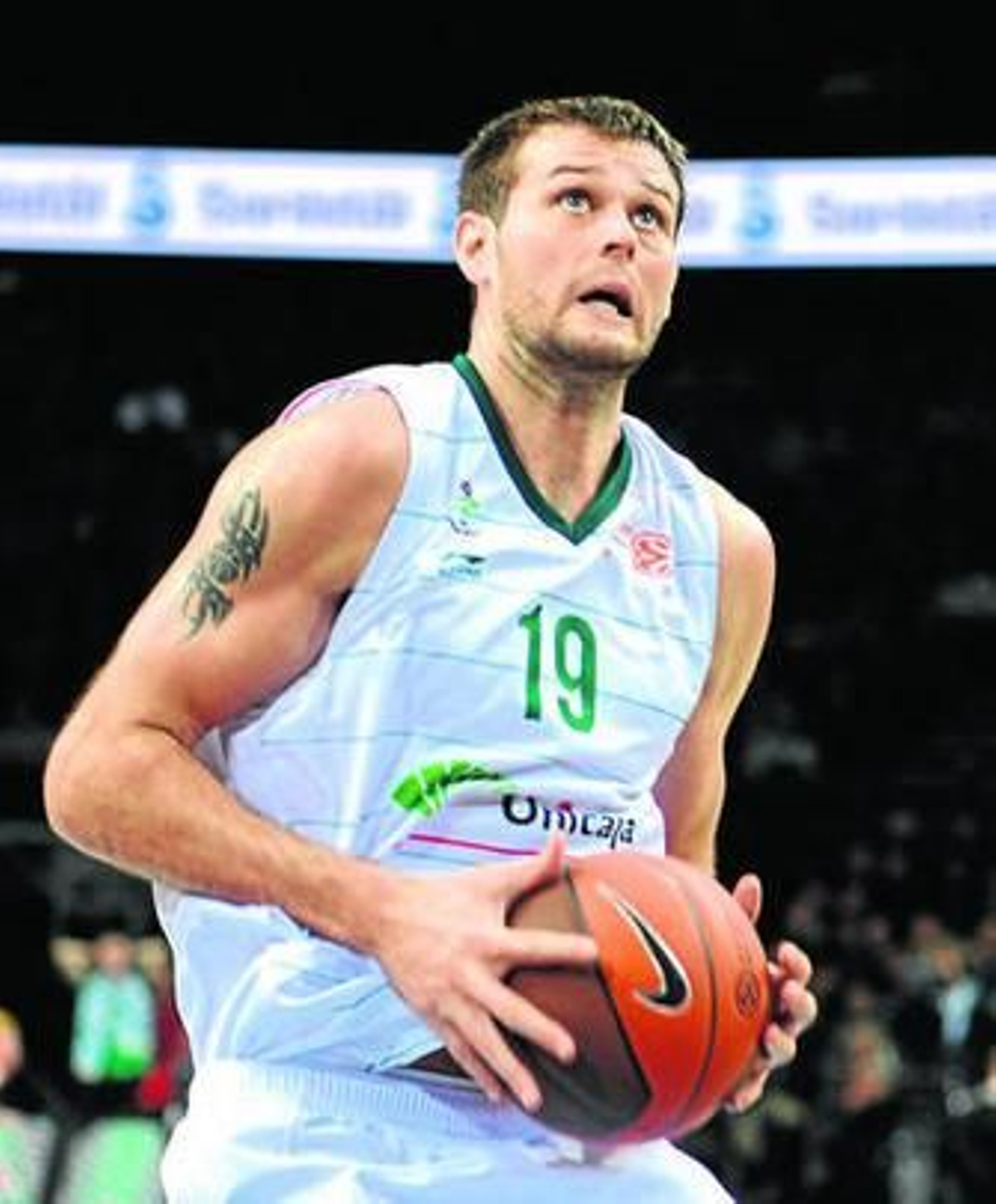 Joel Freeland, en pleno 'sprint' durante un partido de esta temporada.