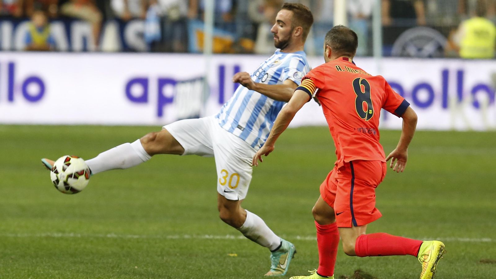 Las fotos de Andrés Iniesta en La Rosaleda con España y el Barcelona Las fotos de Andrés Iniesta en La Rosaleda con España y el Barcelona