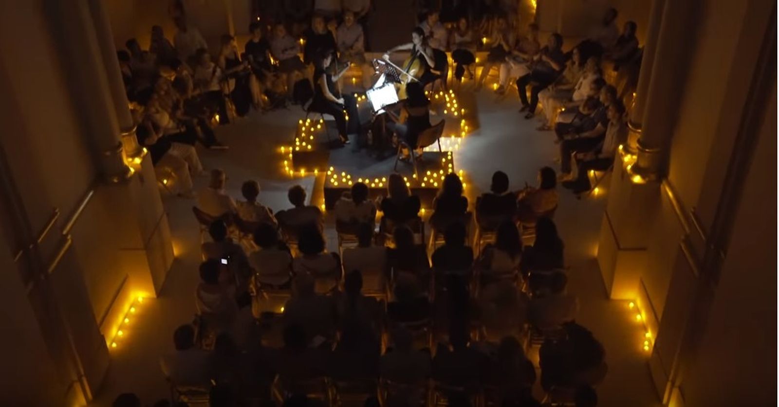 Mozart, bajo la luz de las velas en la Casa de Salinas.