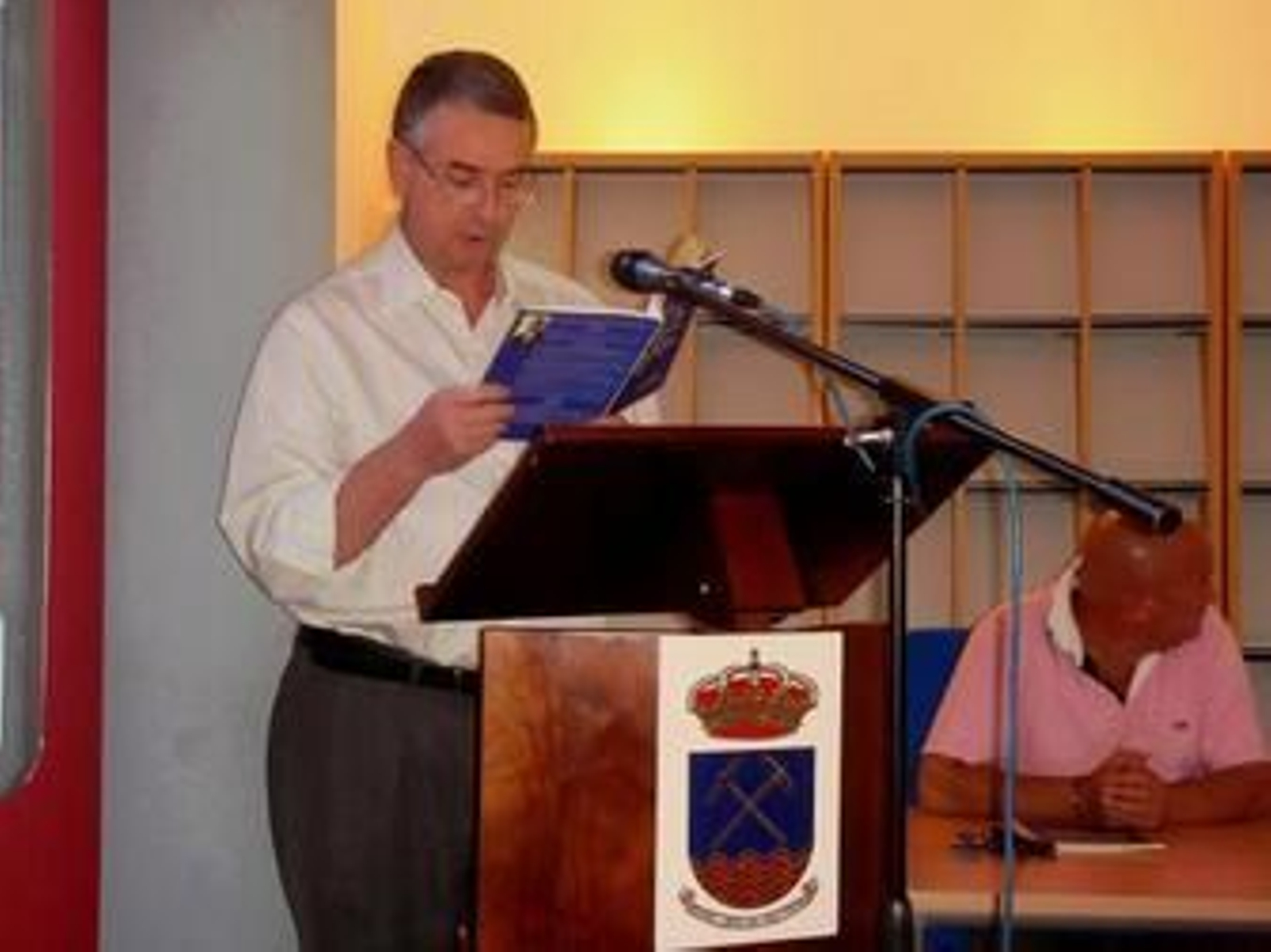 Presidente de Hogueras y Candiles.