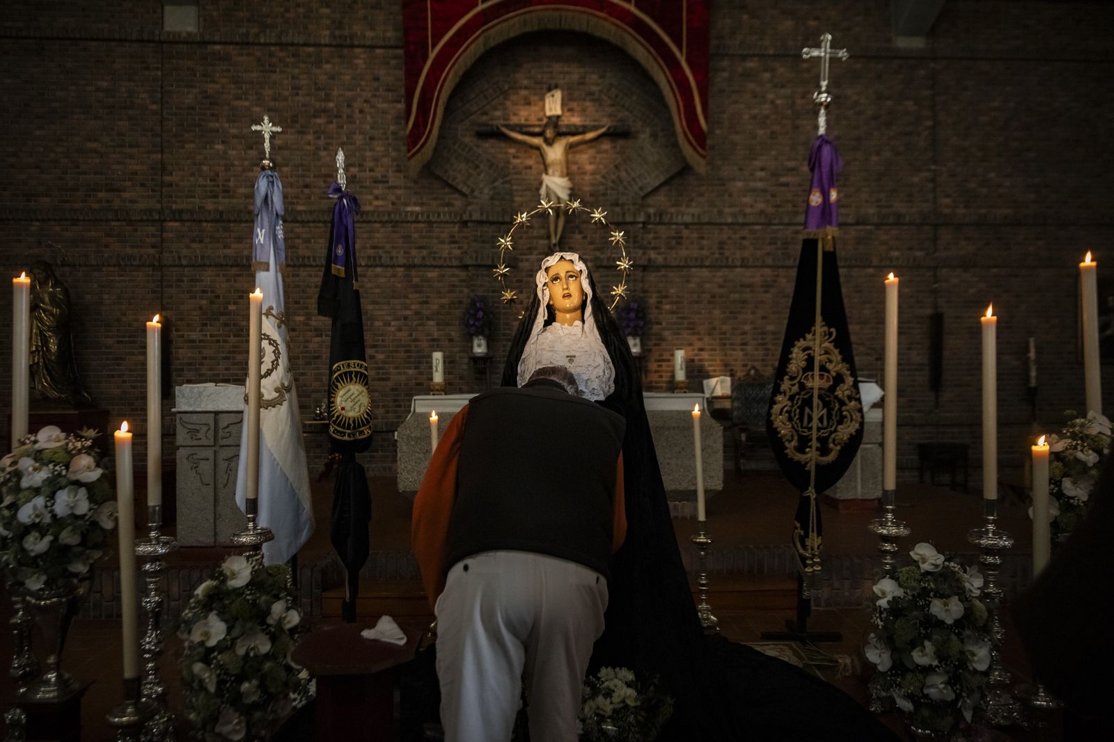 Imágenes de los besapiés y besamanos del Primer Domingo de Cuaresma en Jerez