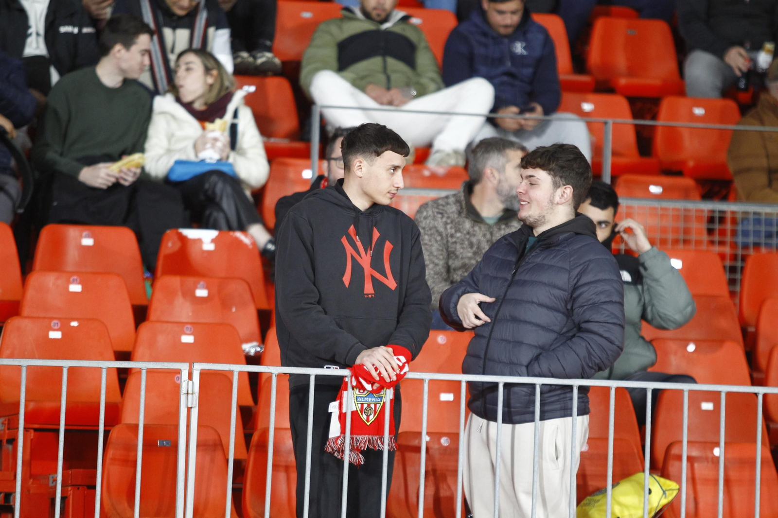 Búscate en las fotos de público del partido U.D. Almería-S.D. Huesca