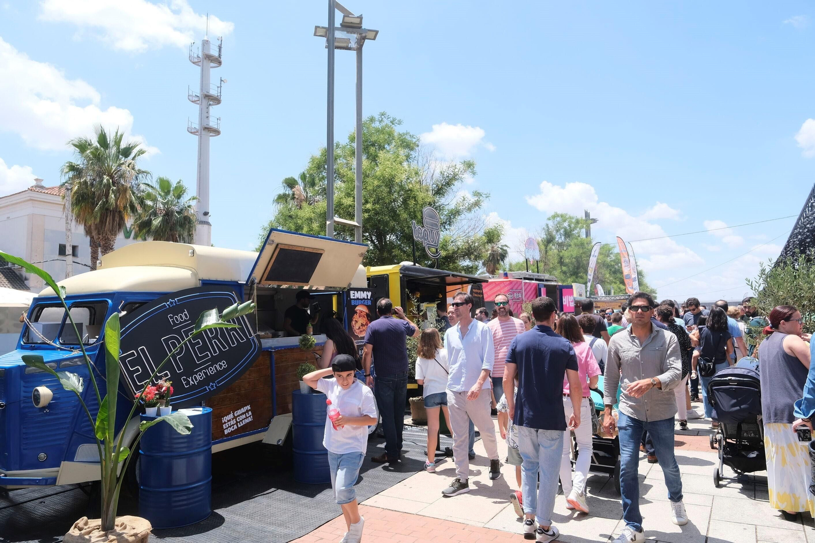 The Champions Burger vuelve a llenar El Vial de Córdoba en su primera jornada de tarde, en imágenes