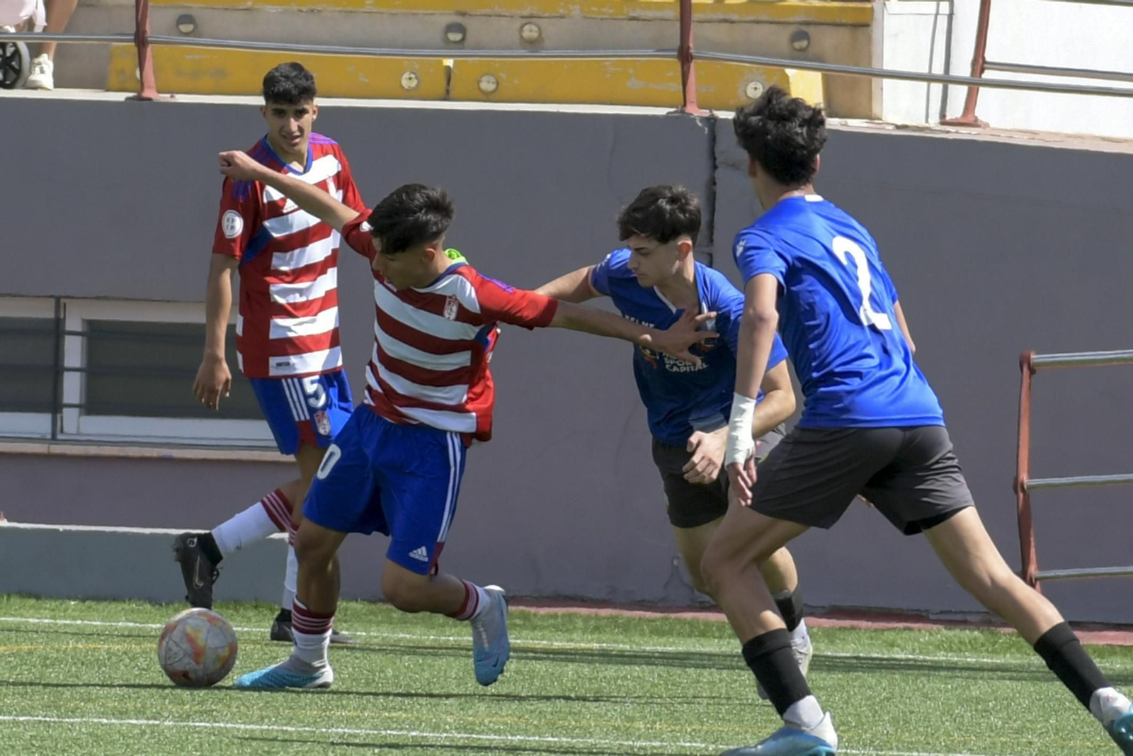 El Granada CF juvenil vuelve a vencer en casa