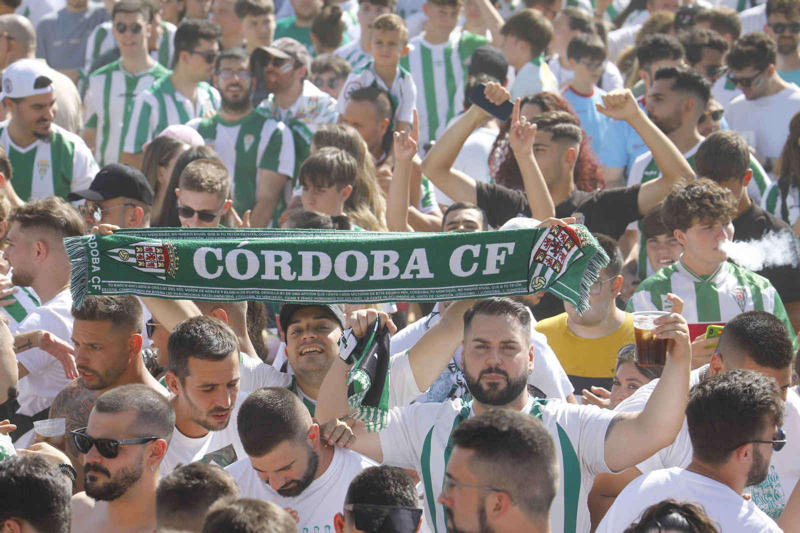 Las mejores fotos de la 'Fan Zone' del Córdoba CF antes del partido ante la Ponferradina
