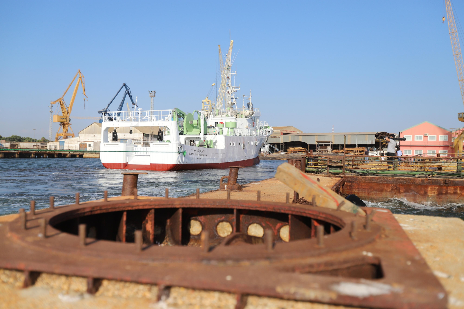 Imágenes de la botadura del barco Al Amir Moulay Abdallah en los astilleros de Huelva