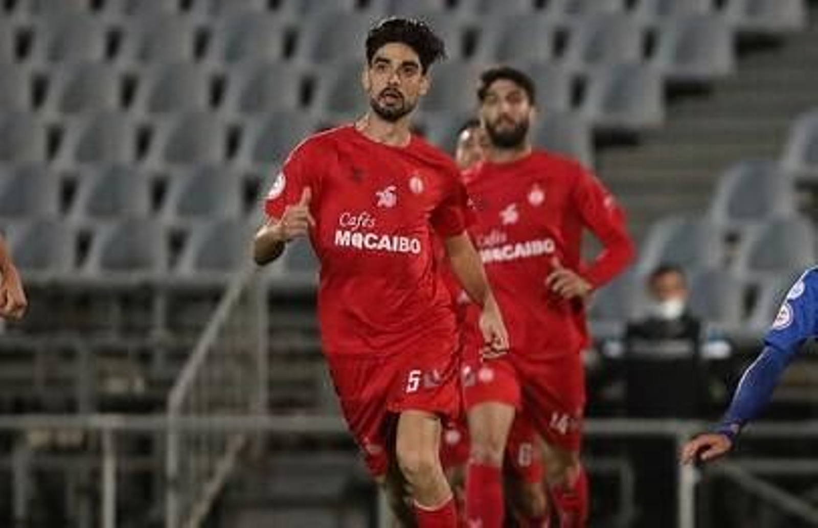 Reina, en el Xerez CD-Utrera de la temporada 21-22. Reina, en el Xerez CD-Utrera de la temporada 21-22.