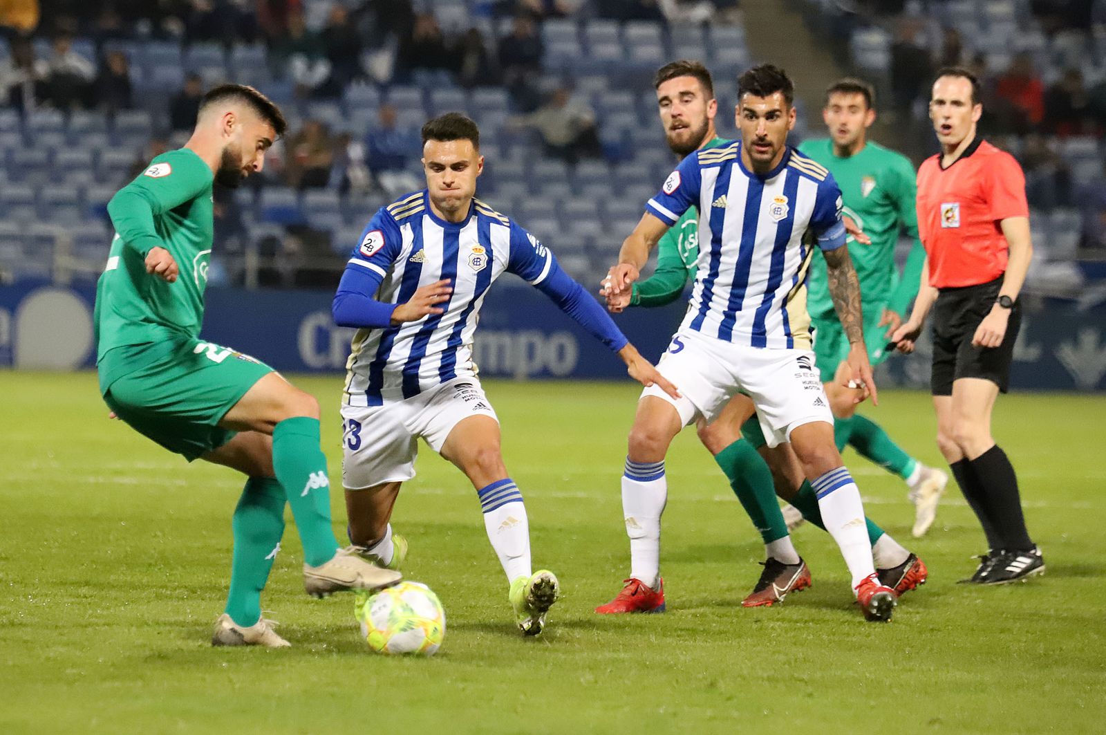 El Recreativo y el San Fernando están llamados a luchar por la parte alta.