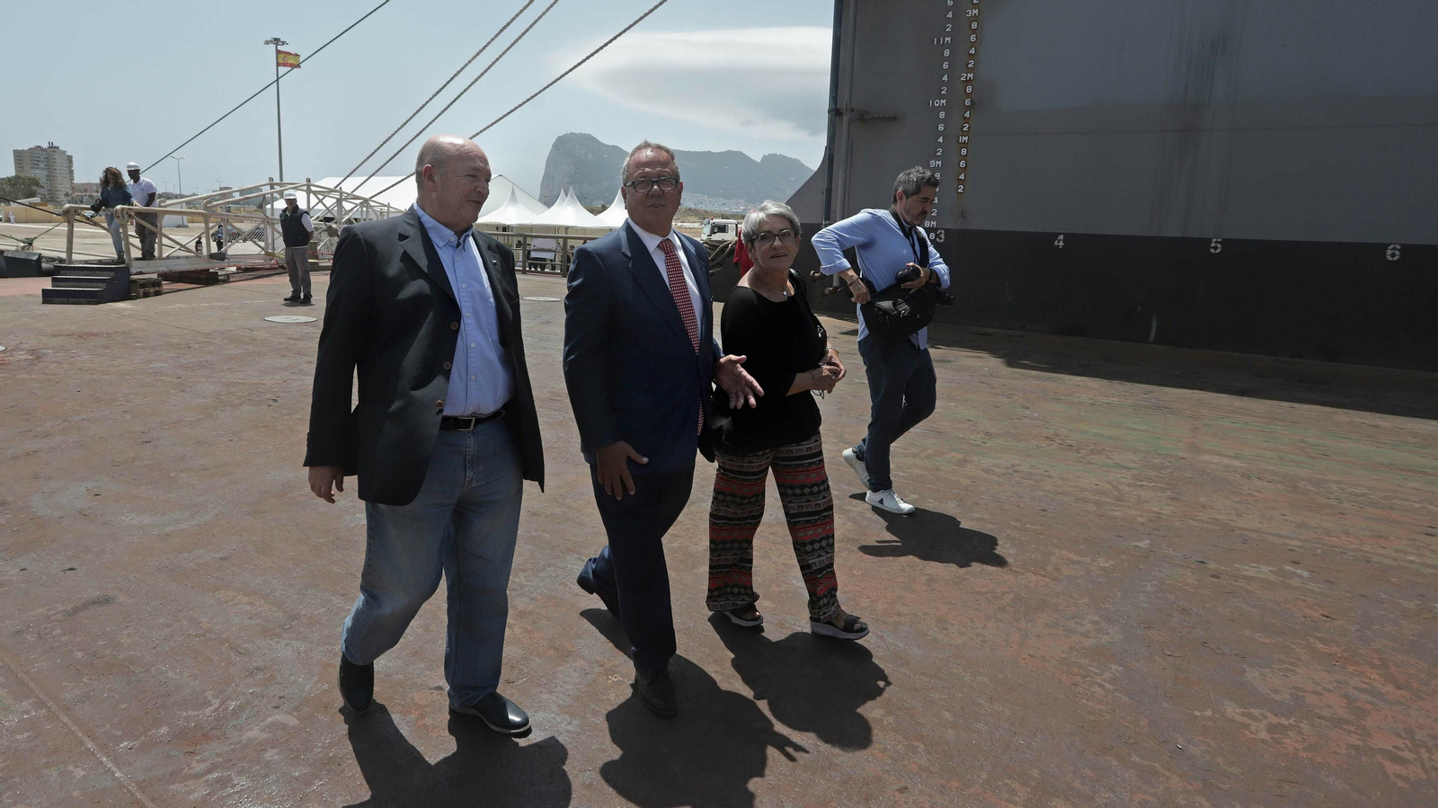 Las mejores fotos del nuevo dique flotante de Cernaval en San Roque