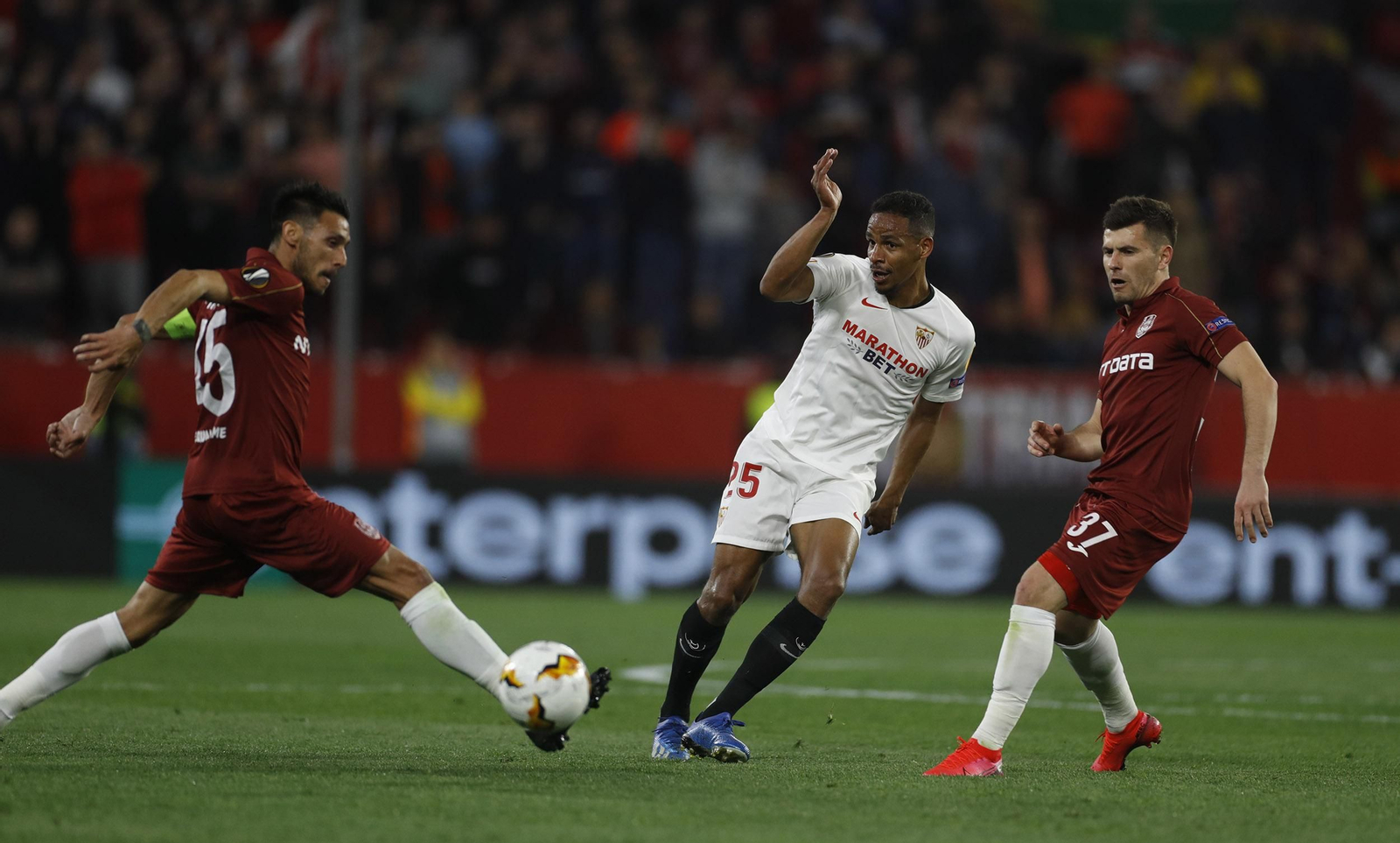 Las imágenes del Sevilla FC- CFR Cluj
