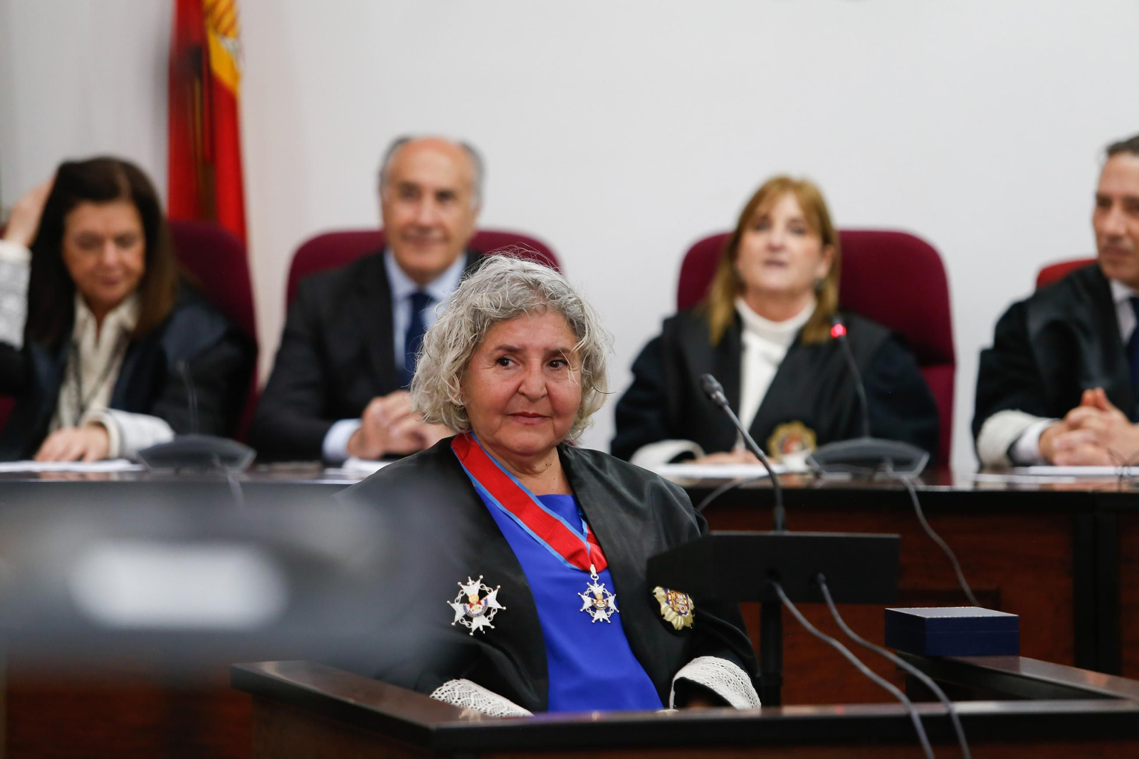 Fotos de la imposición de la Cruz de San Raimundo de Peñafort a la jueza María José Sanz Alcázar en Algeciras