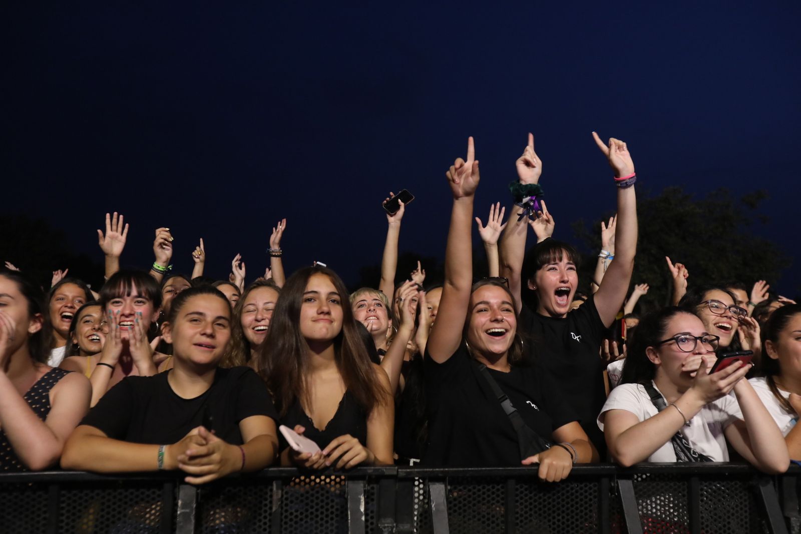 El concierto de Los 40 Summer Live en la playa de Camposoto, en imágenes