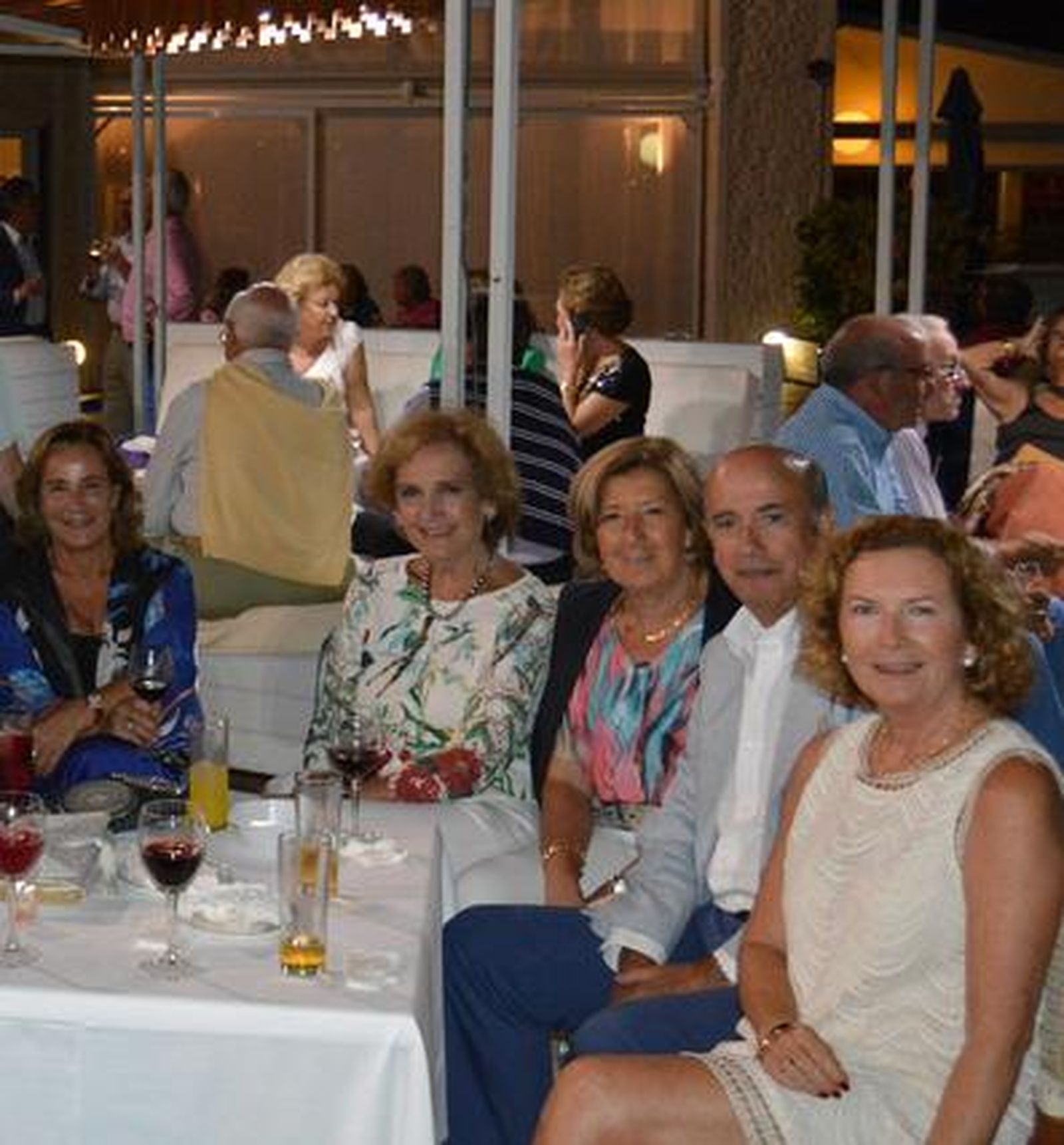 Carmen Díaz,  Maruxa Nuche, María Luisa Miralles, Agustín Gallego y Pilla Bustamante.

Foto: Ignacio Casas de Ciria