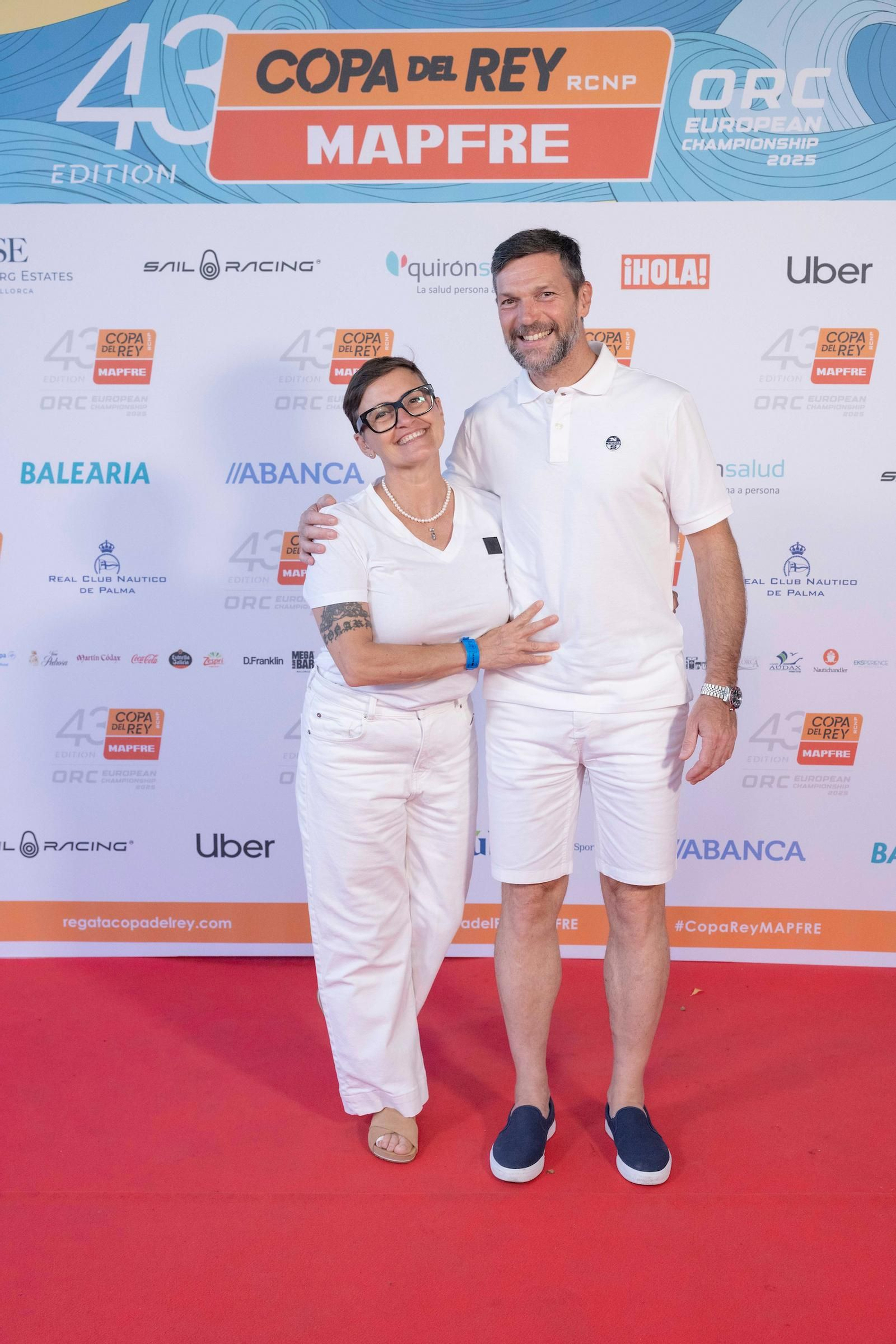 Búscate en el Cóctel de Blanco de la Copa del Rey Mapfre de vela
