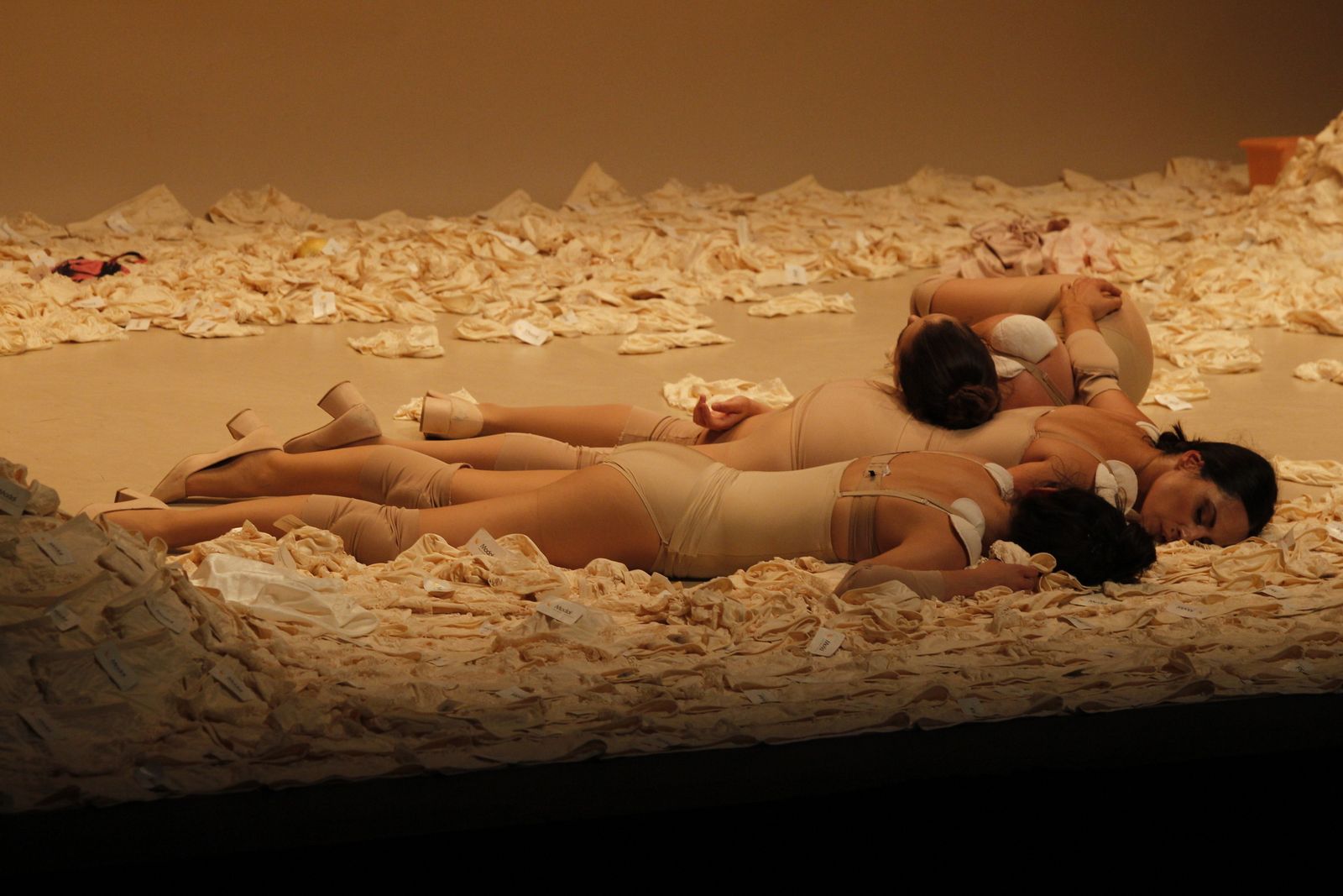 Fotogalería Festival Teatro El Ejido. Obra "Las Dependientas"