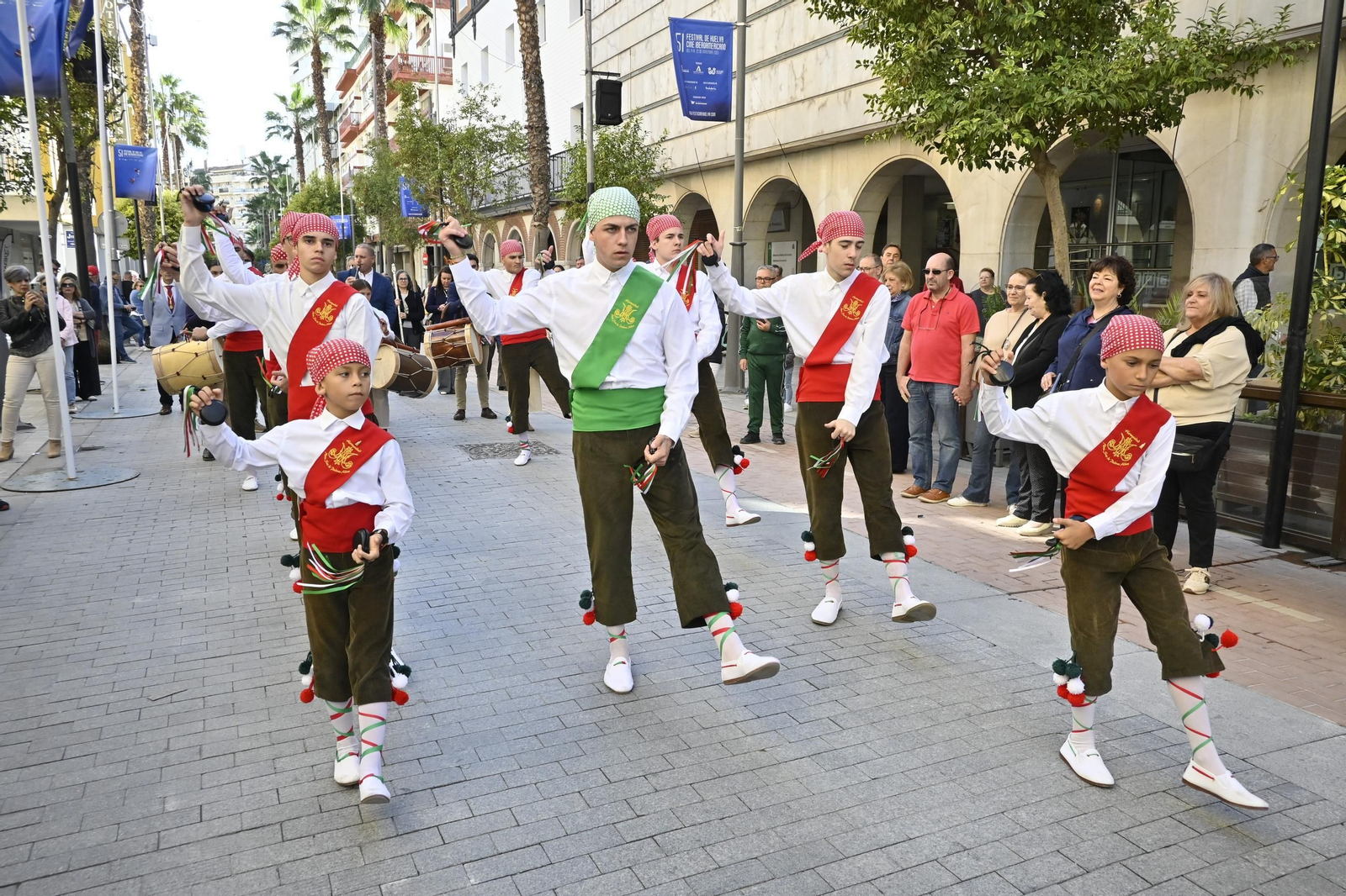 Las mejores mágenes del "II Encuentro de Danzas y Folclore Tradicional" de la provincia de Huelva