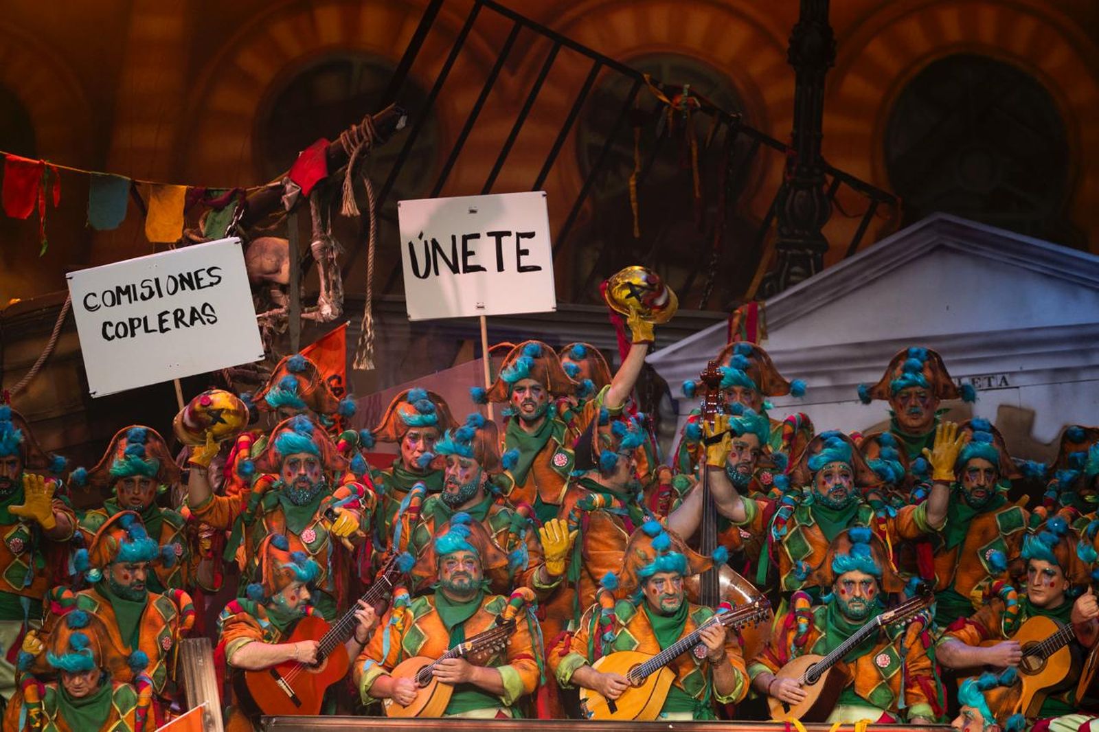 Búscate entre las mejores imágenes de la primera semifinal del COAC 2026