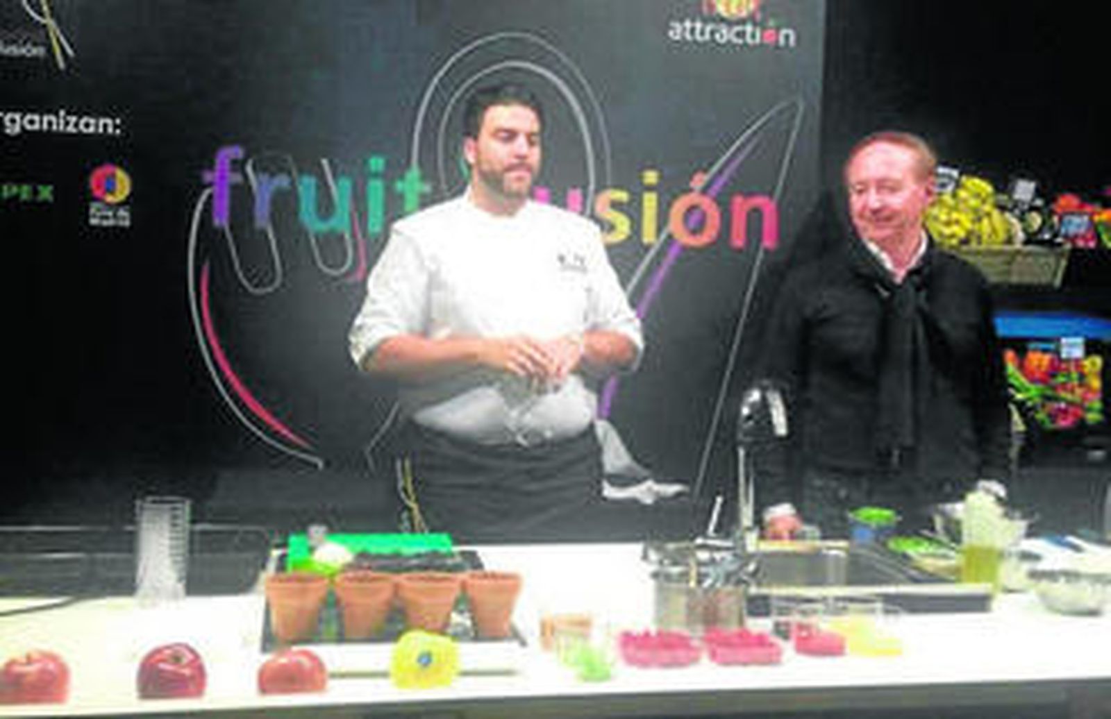 Xanty Elías realiza sus creaciones en Fruit Fusión