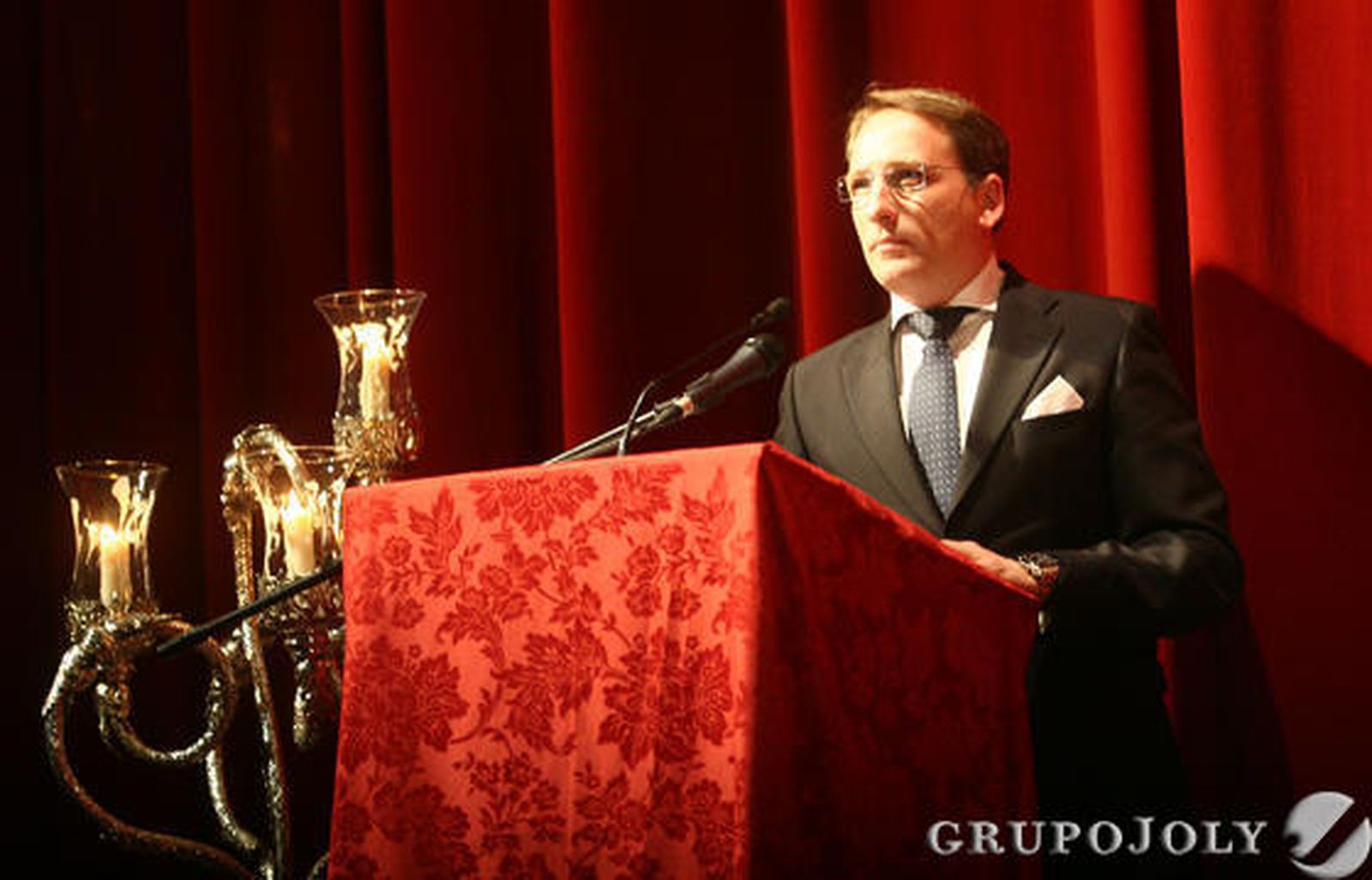 Las bandas de la Salud y el Nazareno llena de música cofrade la Casa Colón en un concierto patrocinado por 'Huelva Información'.

Foto: Josue Correa
