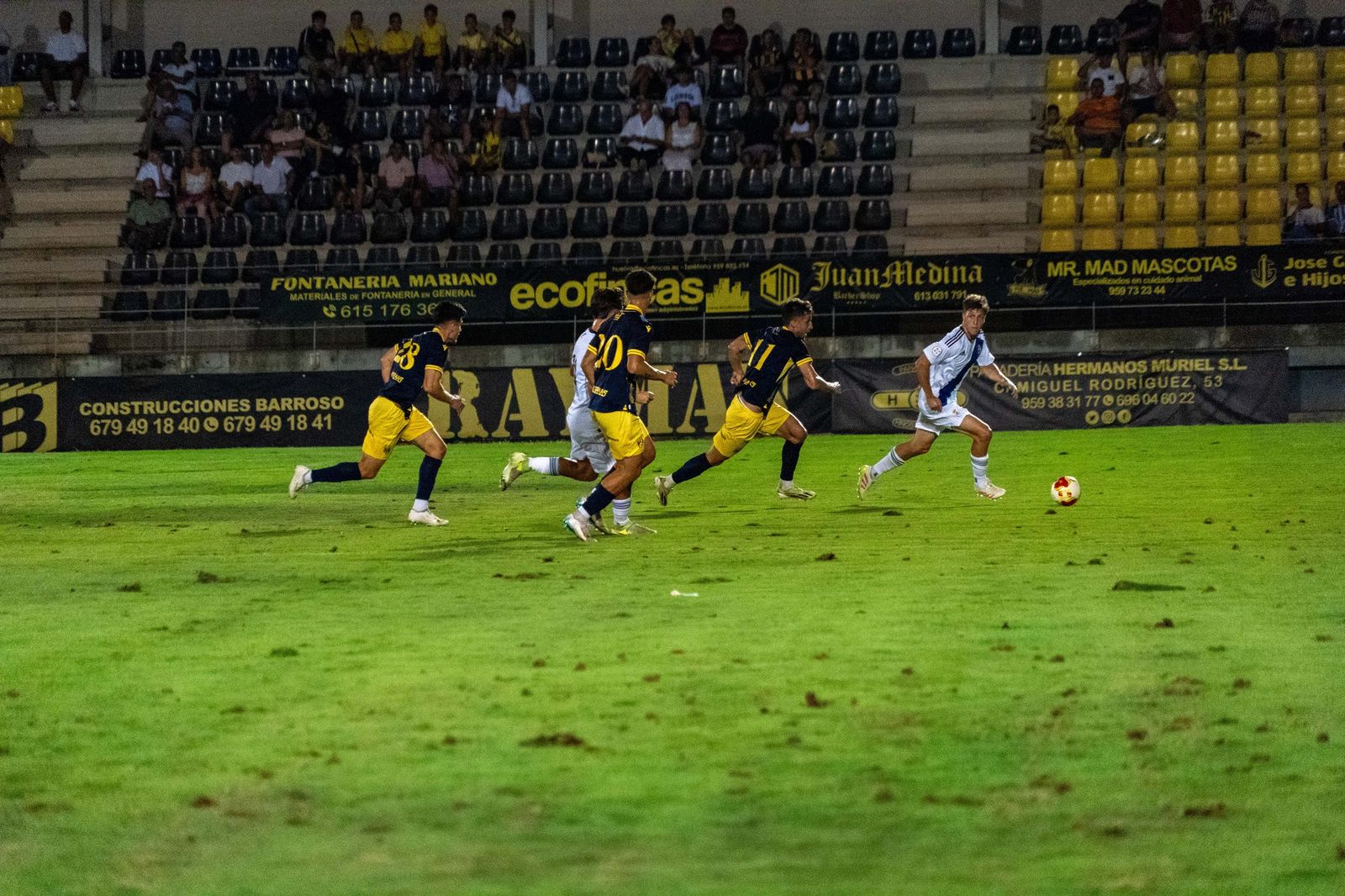Imágenes del partido AD Merida - Recreativo de Huelva del Trofeo de la Bella
