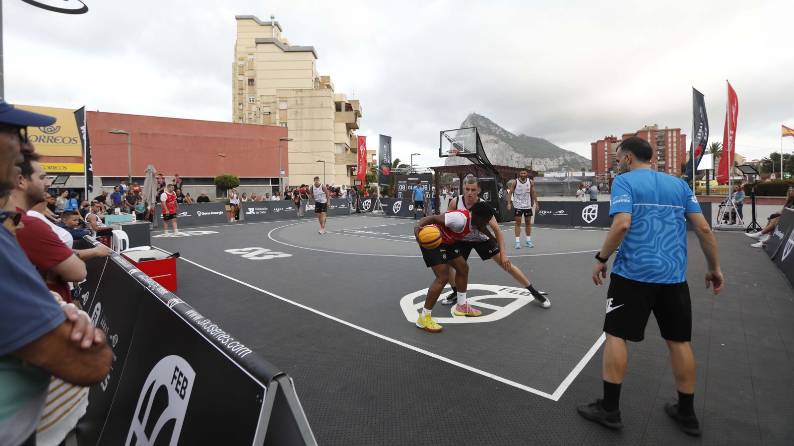 Las fotos de la primera jornada del torneo internacional de baloncesto 3x3 de La Línea