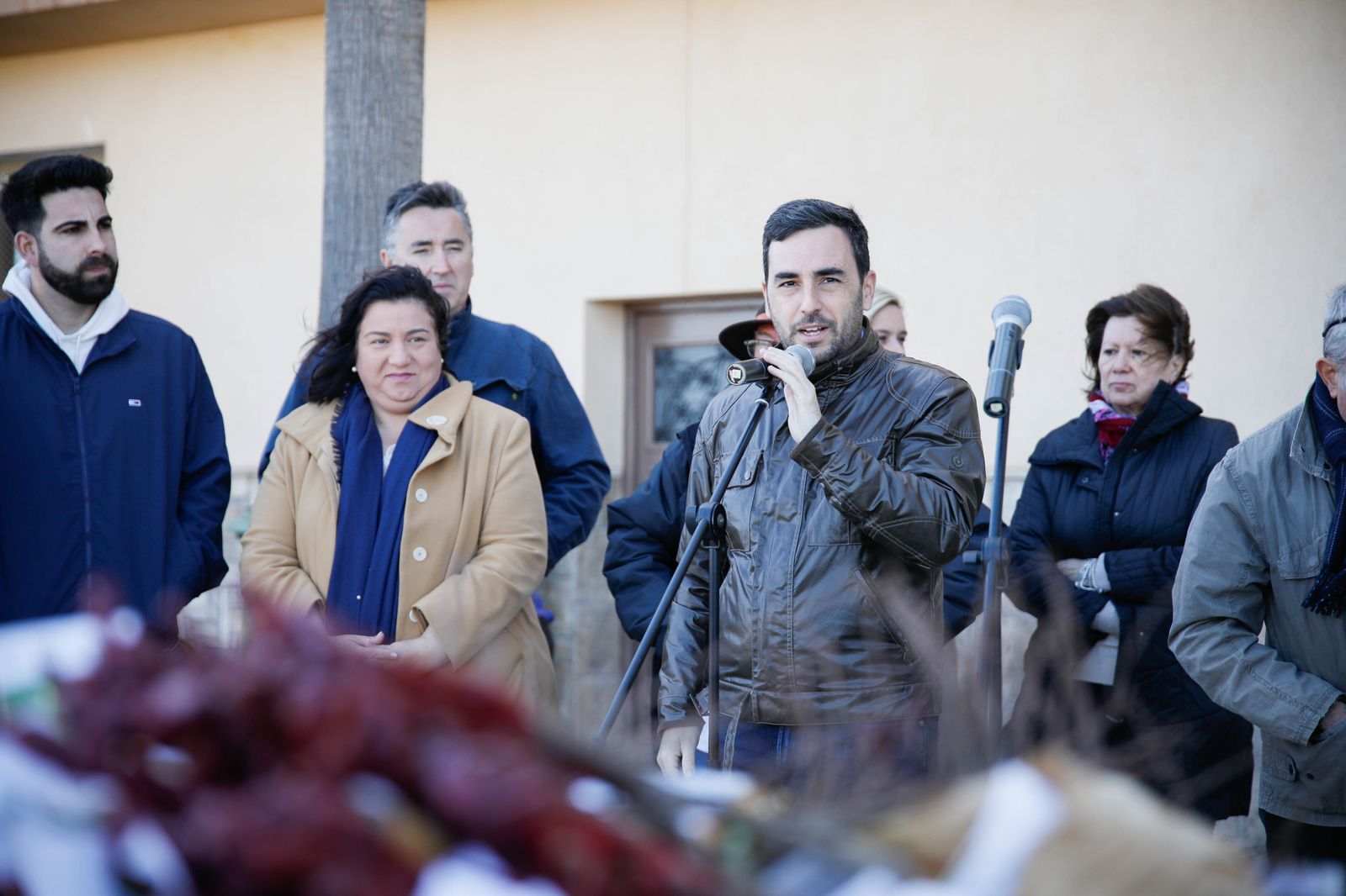 Imágenes del reparto de Parras en Alhama de Almería