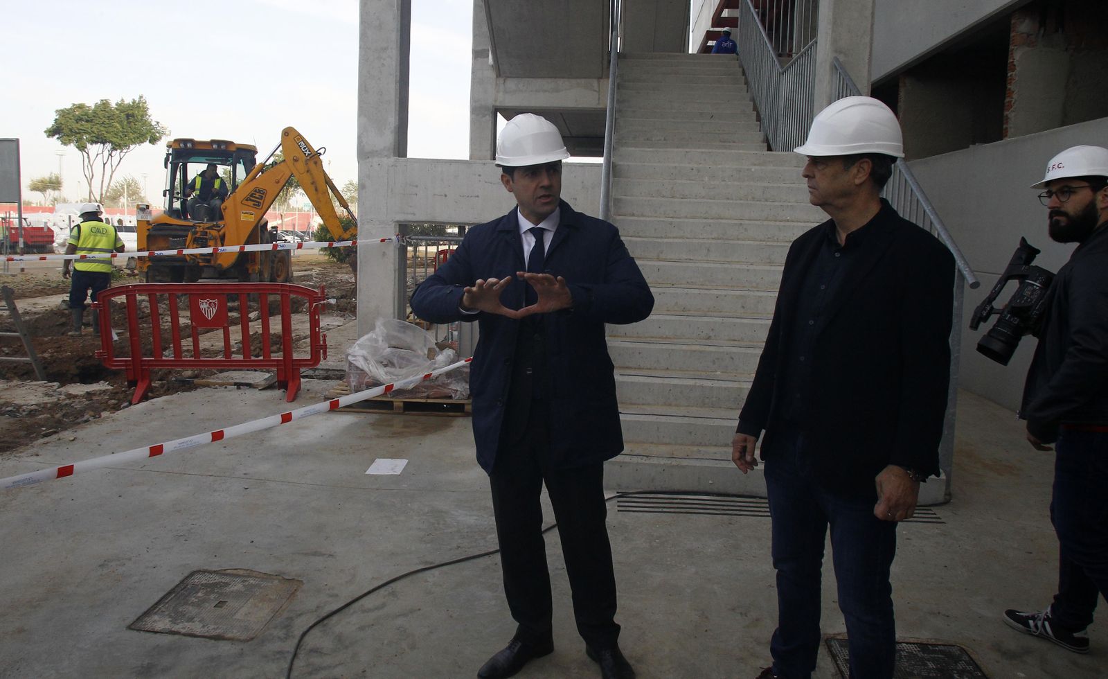 Las imágenes de la visita a las obras de la Ciudad Deportiva del Sevilla